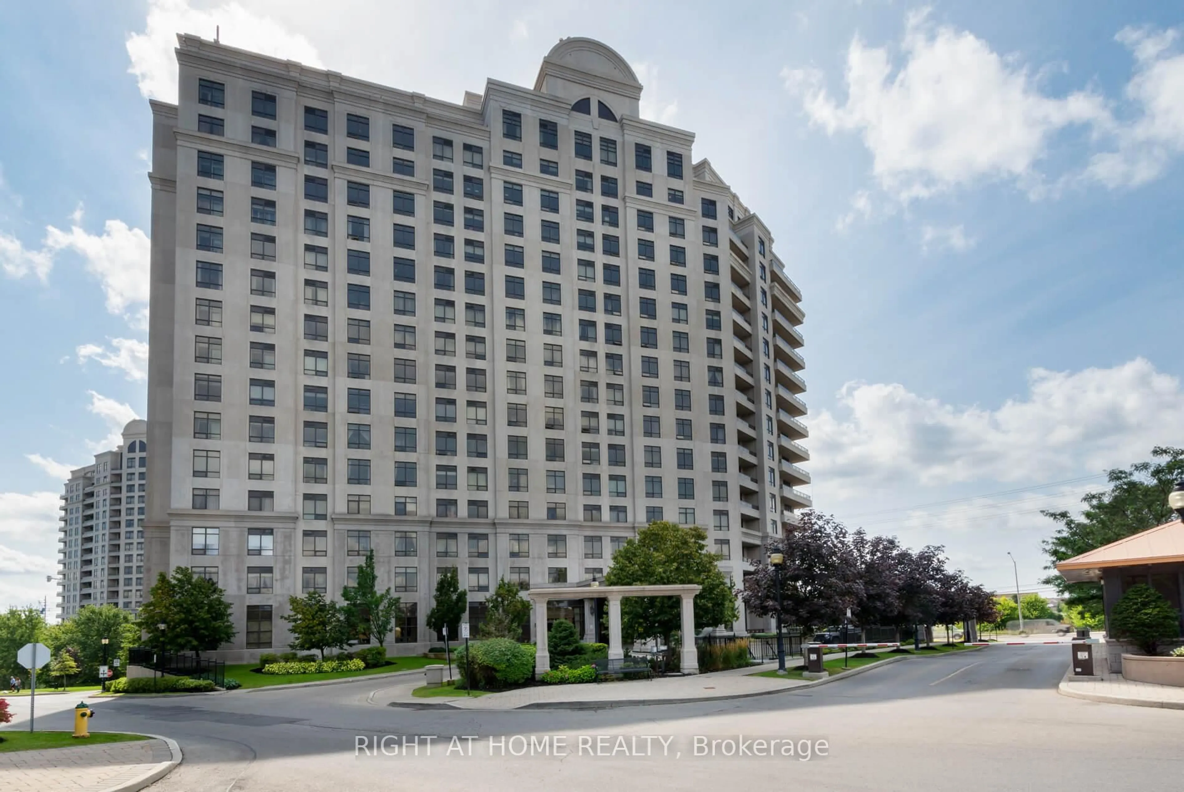 Unknown for 9235 Jane St #1012, Vaughan Ontario L6A 0J8