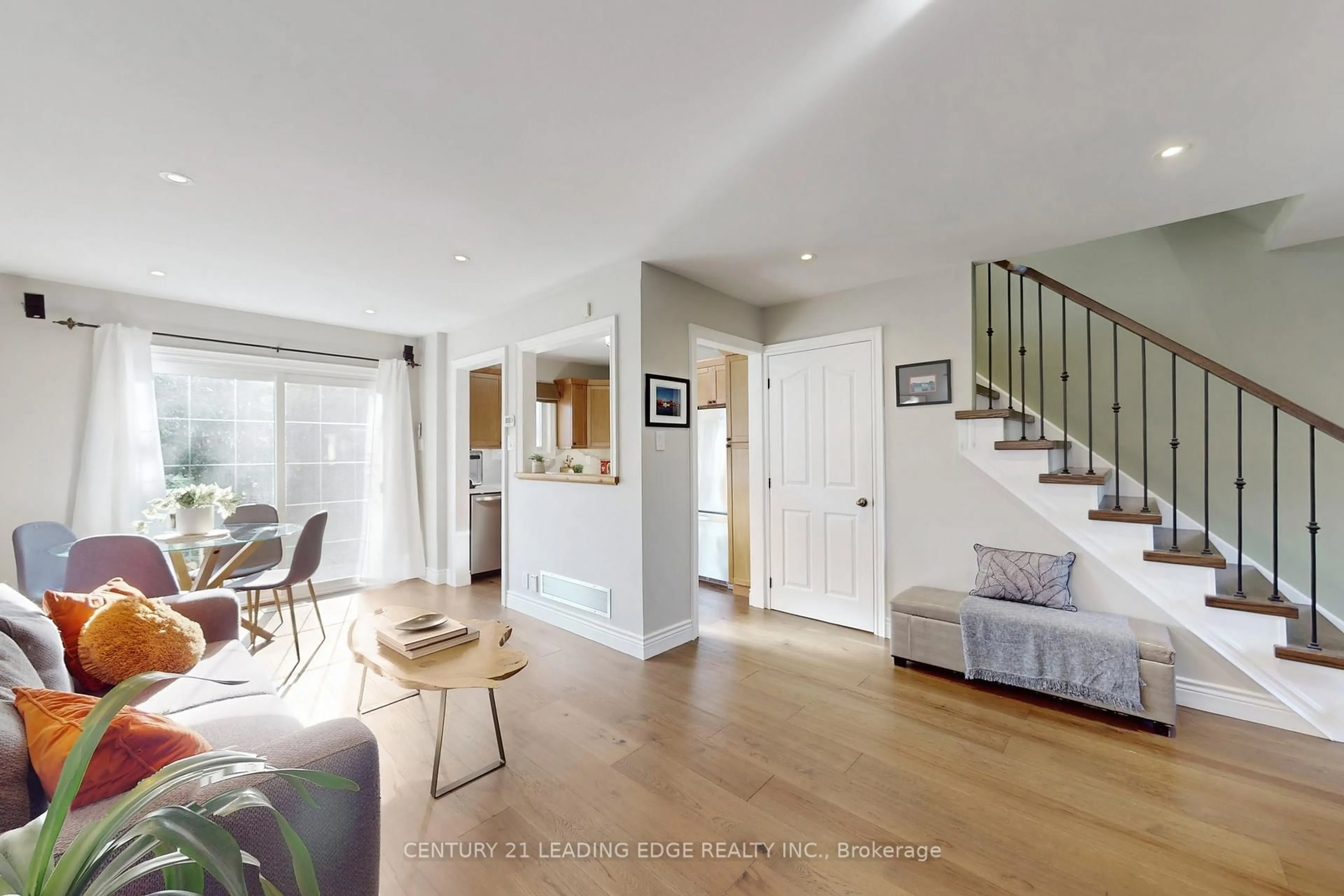 Unknown for 49 Madsen Cres, Markham Ontario L3R 4P2