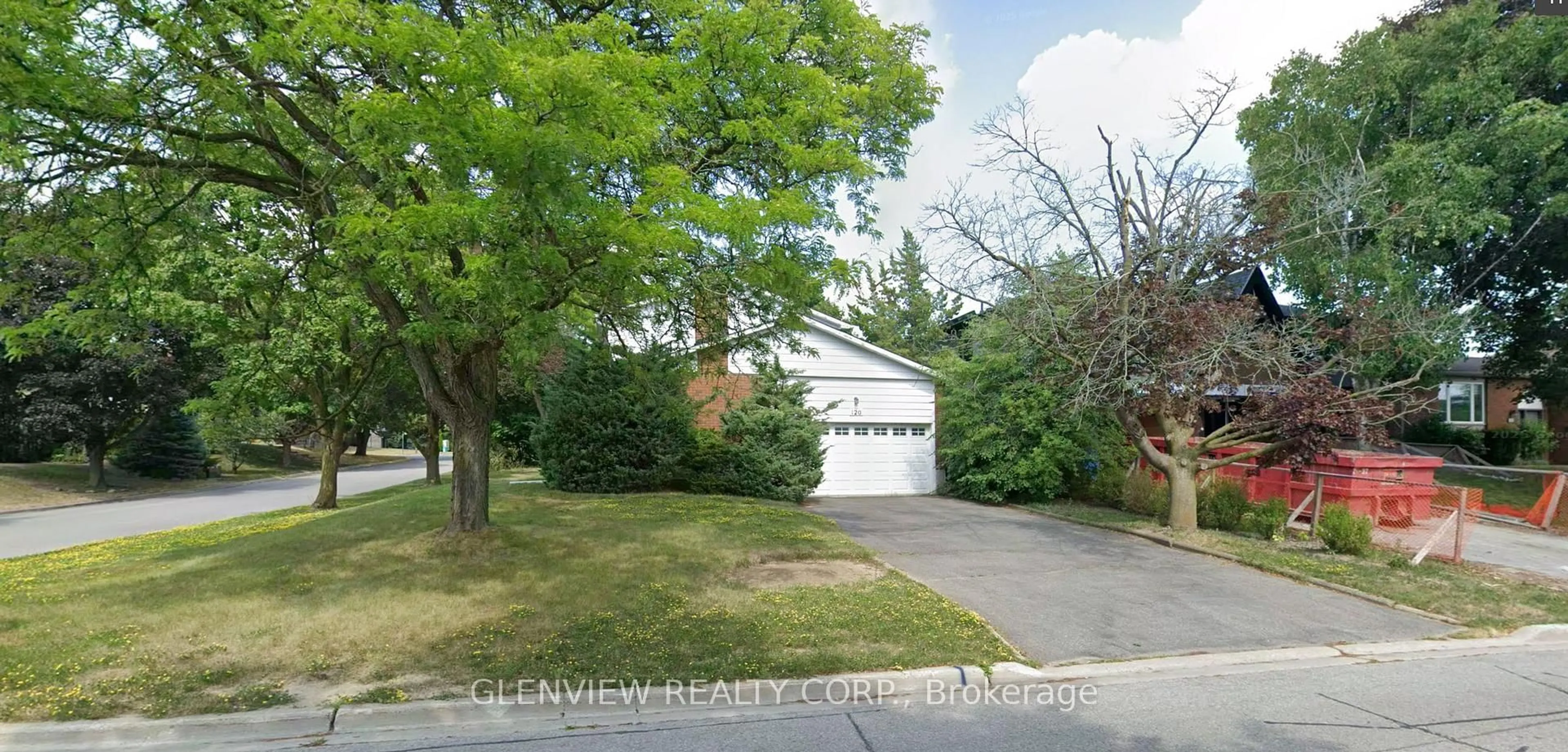 Unknown for 120 Romfield Crct, Markham Ontario L3T 3H8