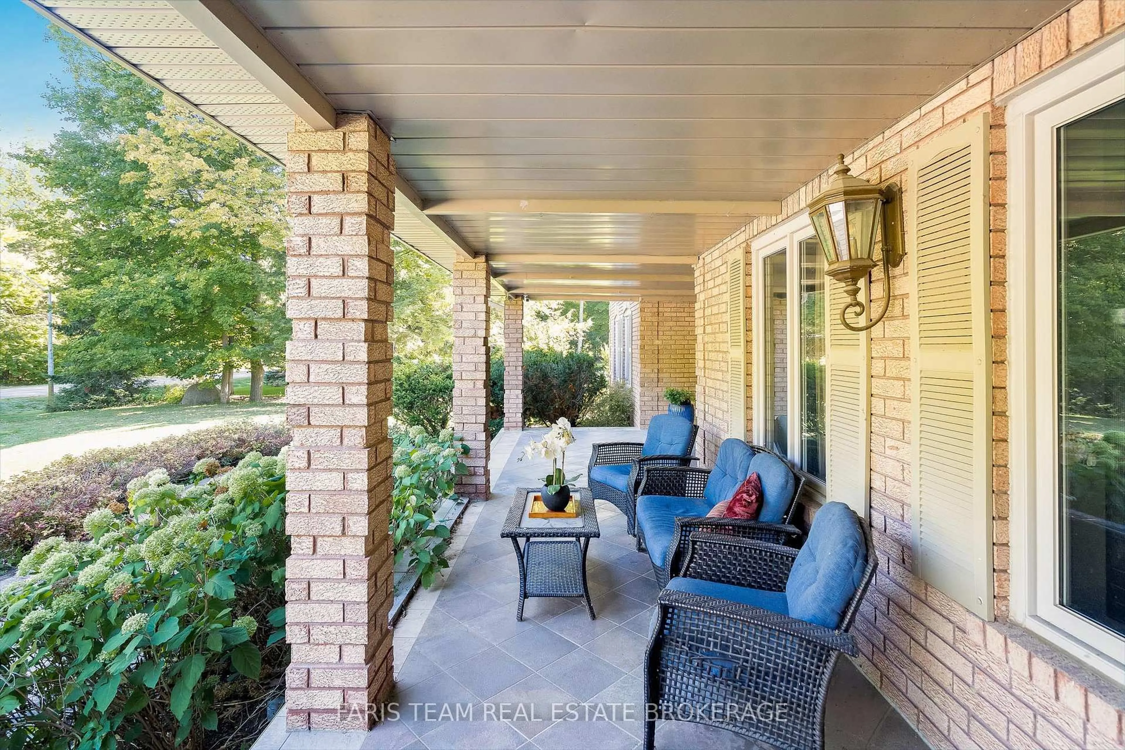 Patio, street for 1762 Wilkinson St, Innisfil Ontario L9S 1X3