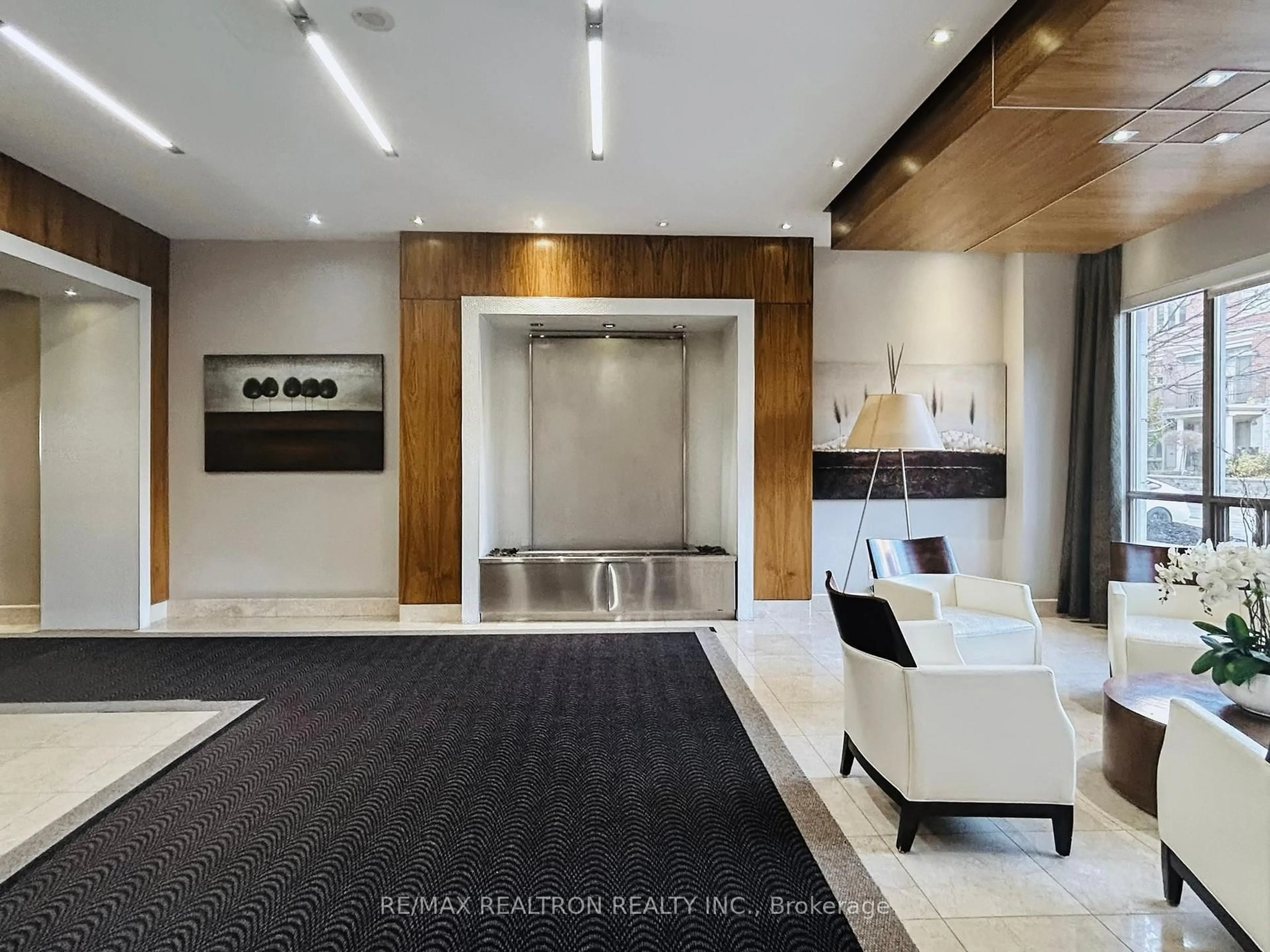 Lobby for 37 Galleria Pkwy #306, Markham Ontario L3T 0A5