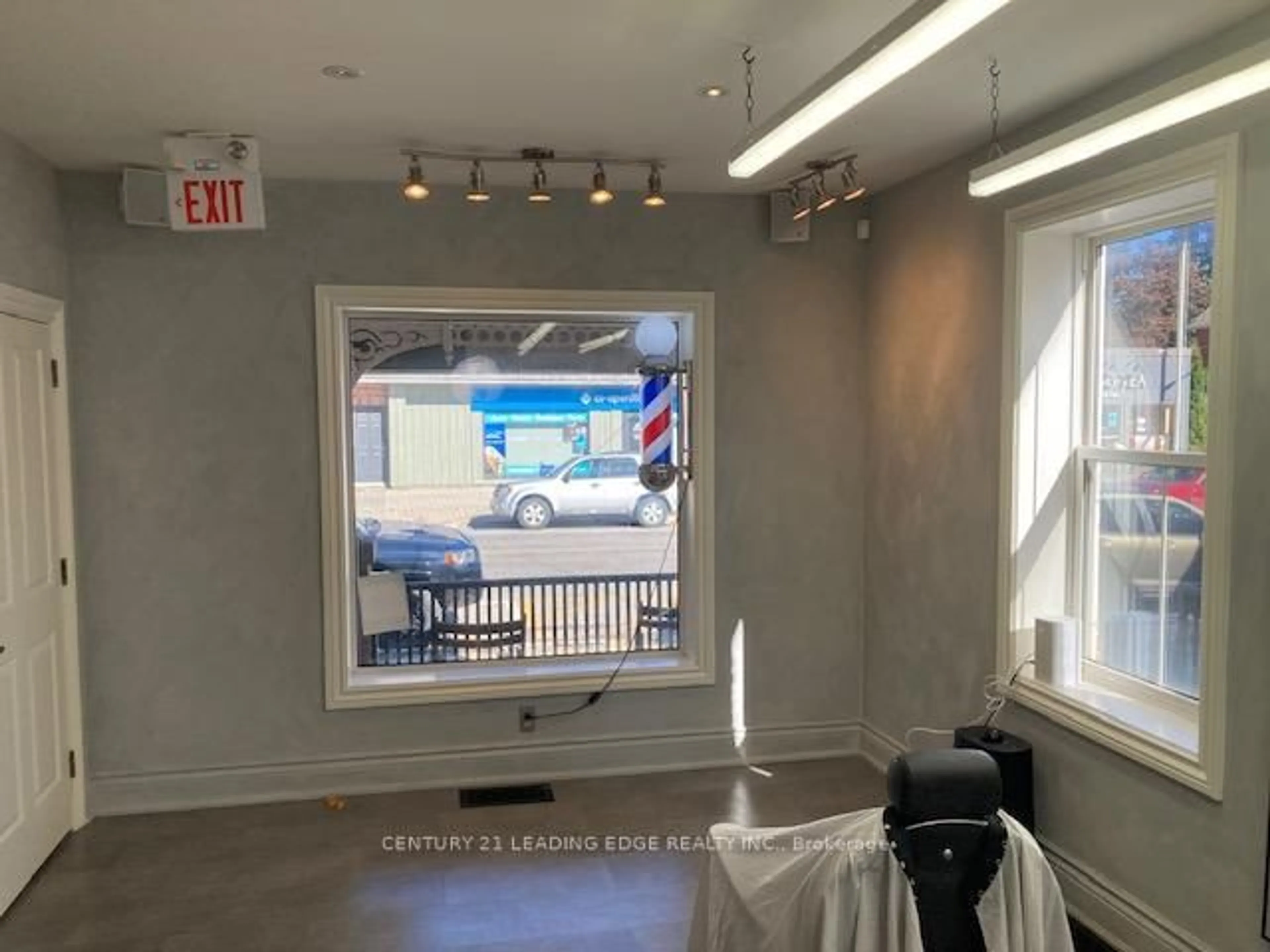 Unknown for 6391 Main St, Whitchurch-Stouffville Ontario L4A 1G4