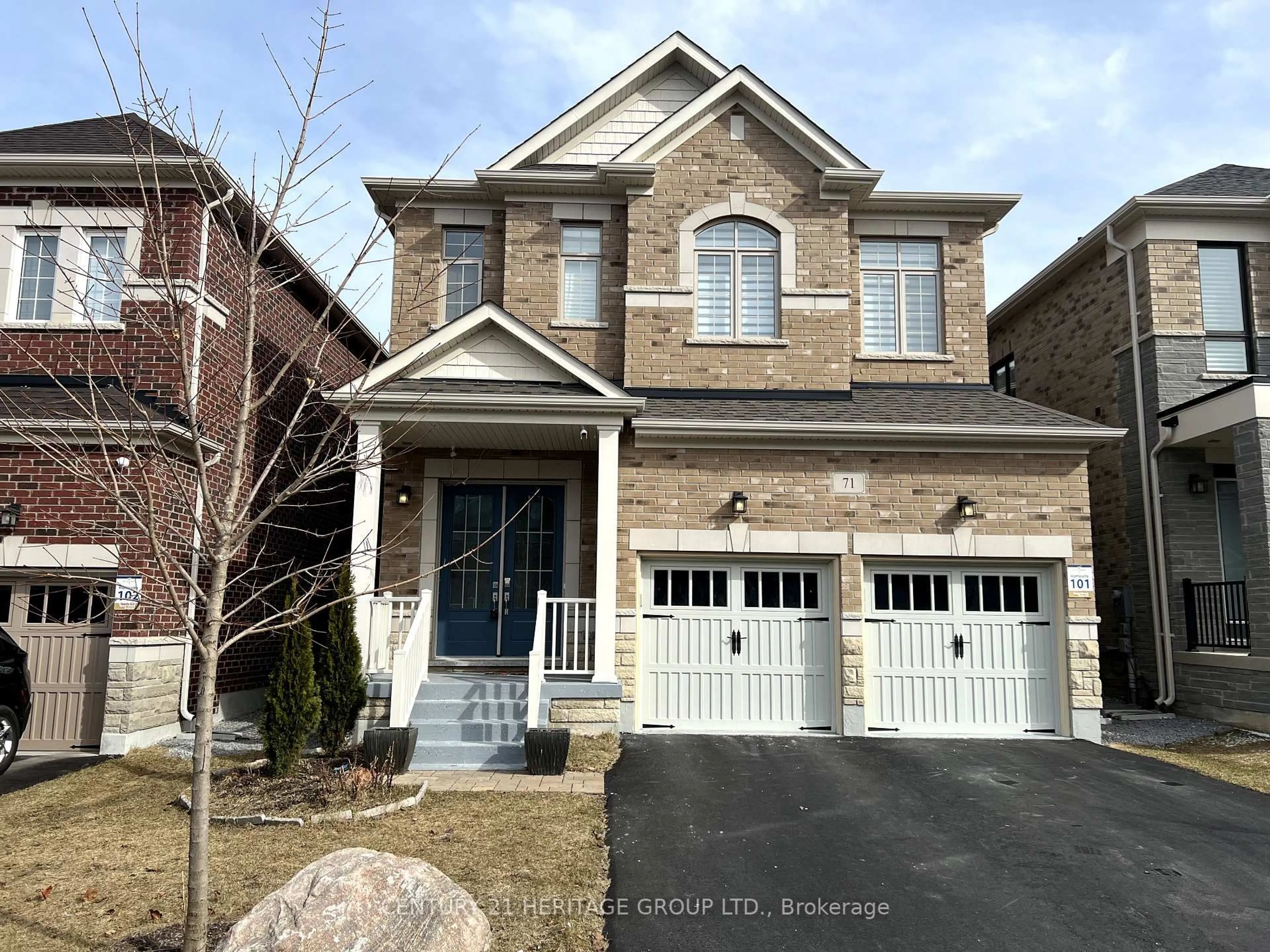 Home with brick exterior material, street for 71 Woodhaven Ave, Aurora Ontario L4G 3Y2