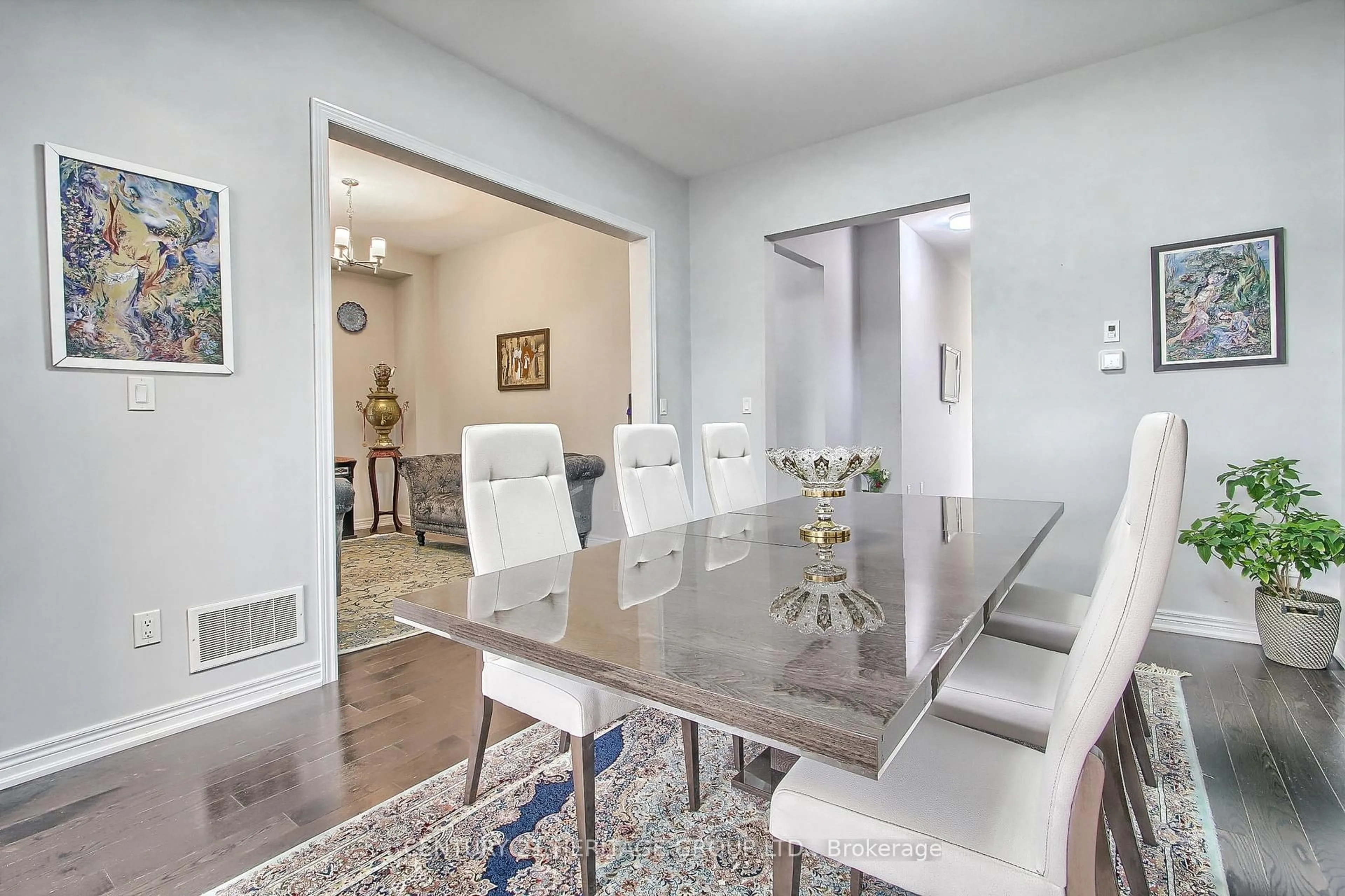 Dining room, unknown for 71 Woodhaven Ave, Aurora Ontario L4G 3Y2