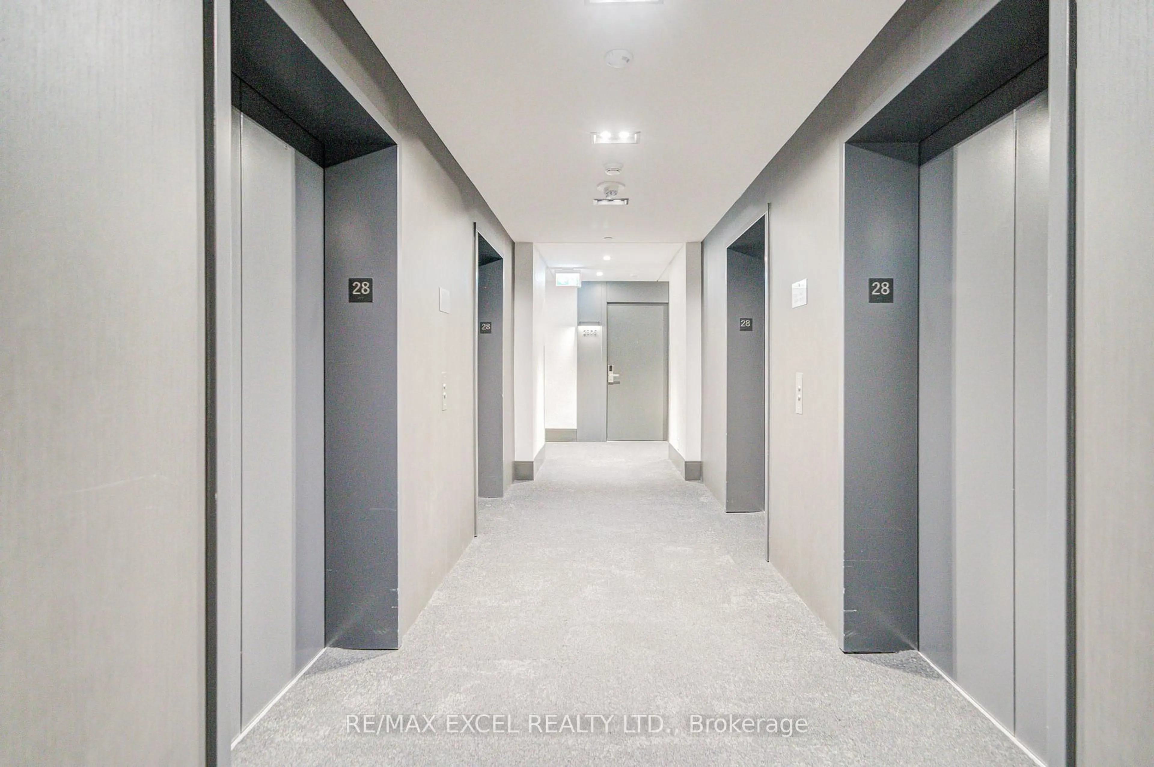 Indoor foyer for 12 Gandhi Lane #2815, Markham Ontario L3T 0G8