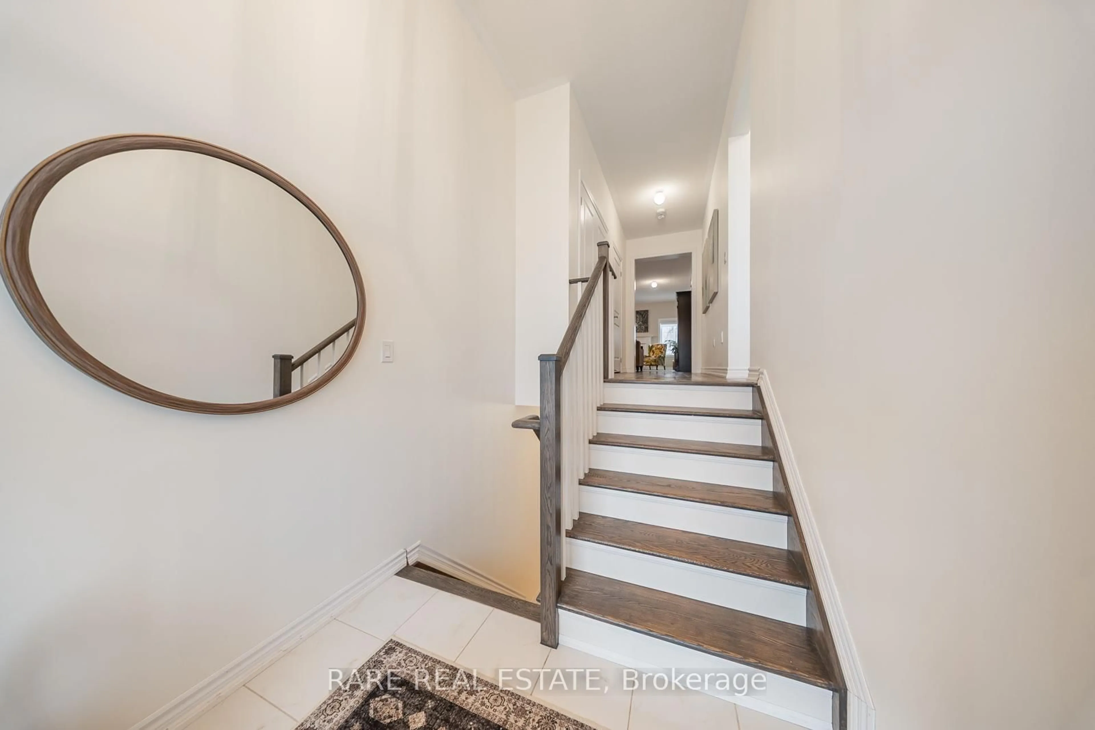 Stairs for 1767 Emberton Way, Innisfil Ontario L9S 0N4