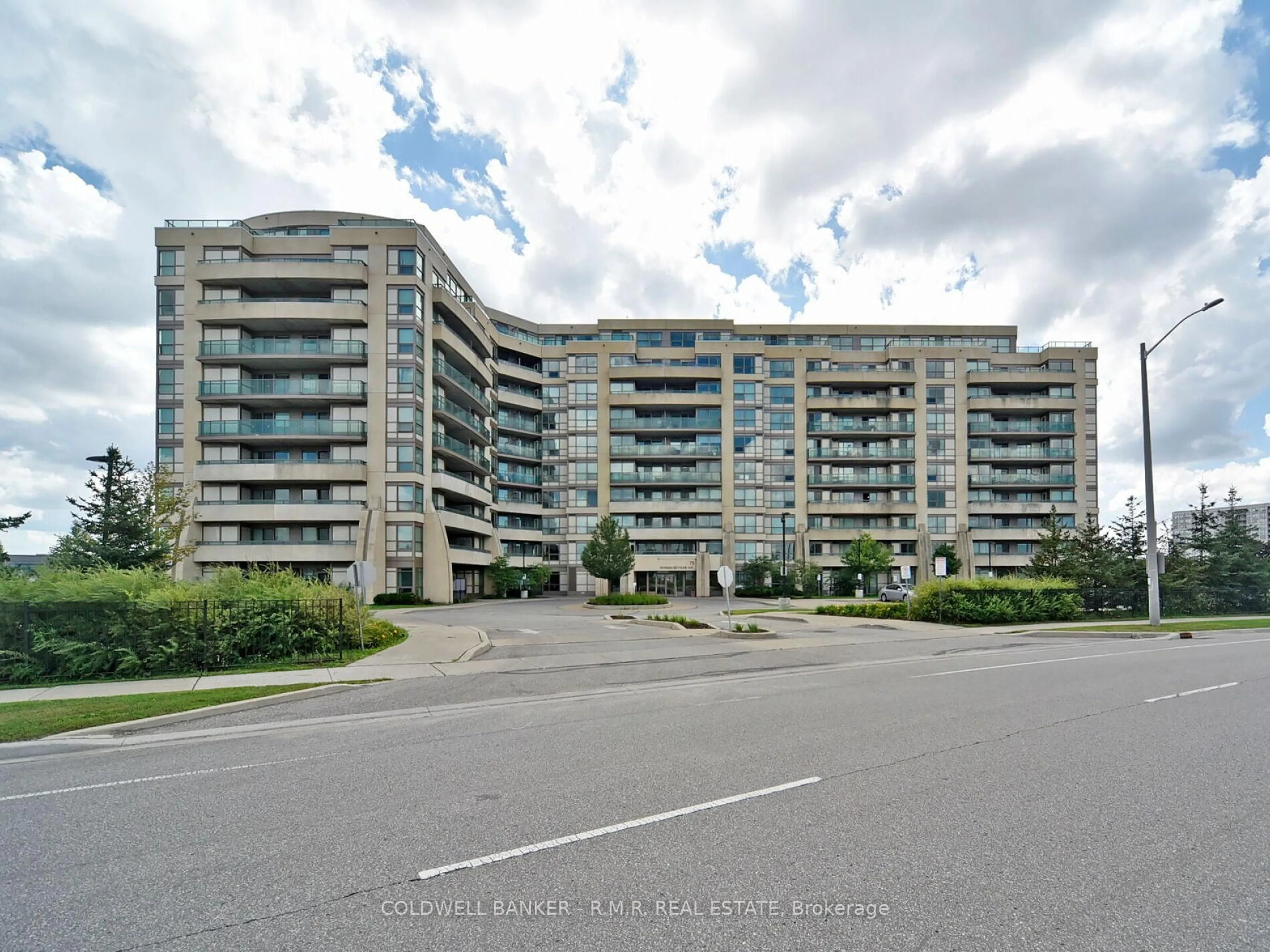 Unknown for 75 Norman Bethune Ave #211, Richmond Hill Ontario L4B 0B6