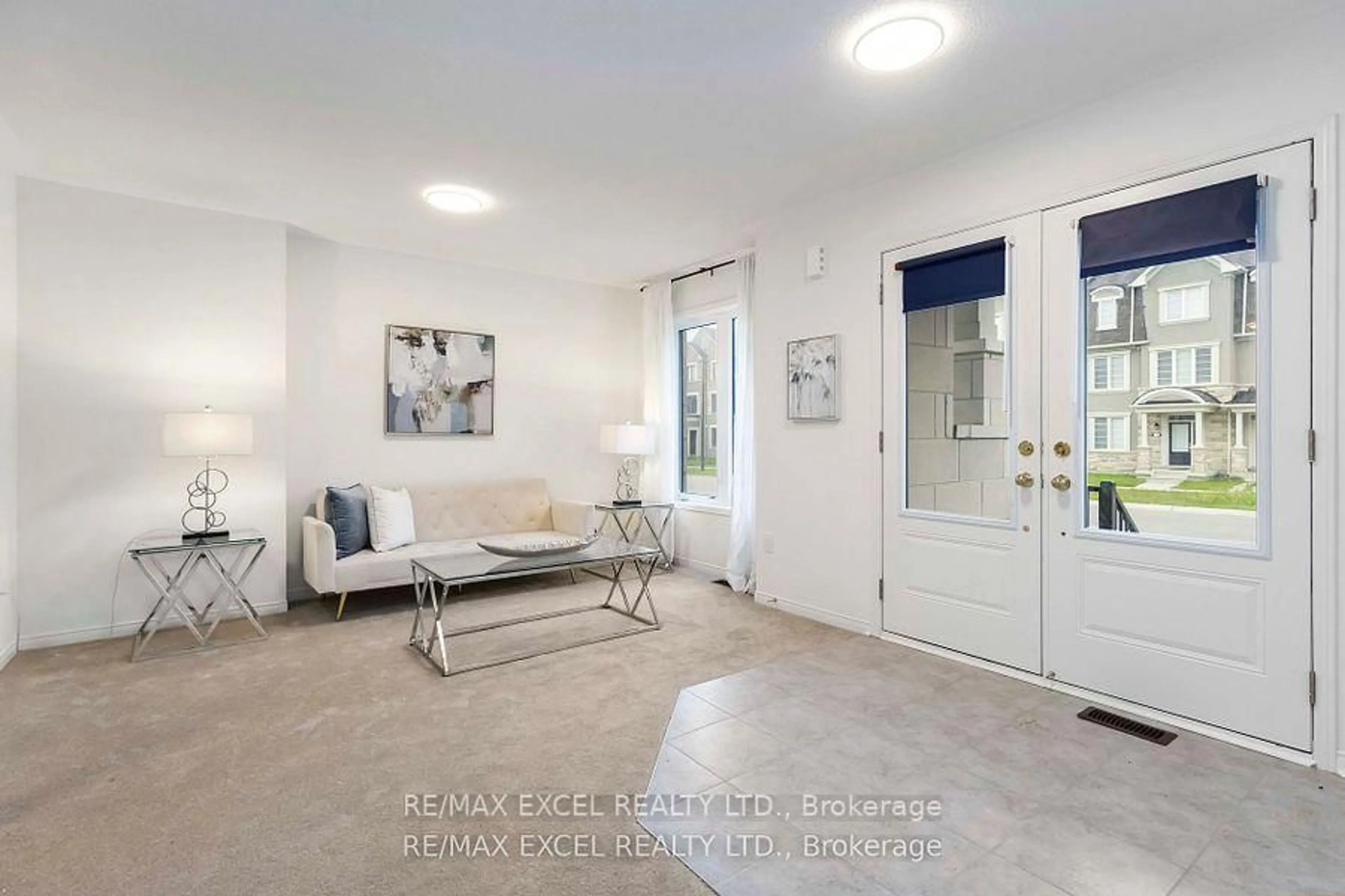 Indoor entryway for 69 William F Bell Pkwy, Richmond Hill Ontario L4S 0K1