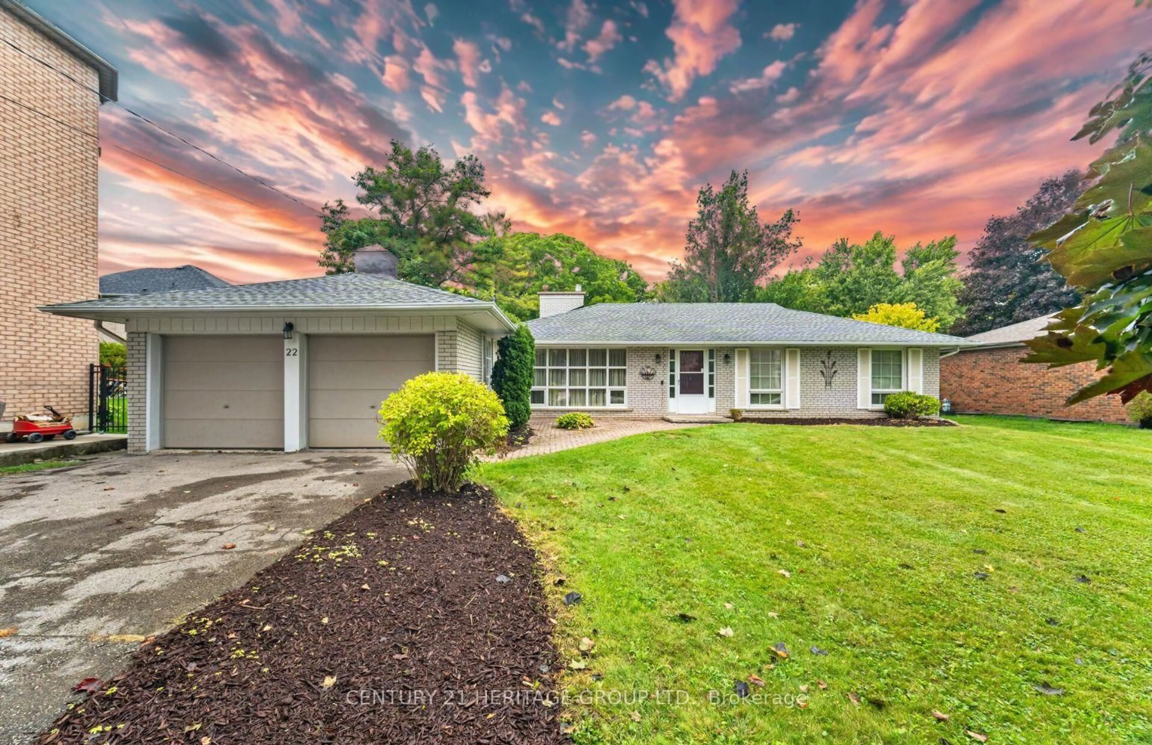 Unknown for 22 Poplar Dr, Richmond Hill Ontario L4E 2X6