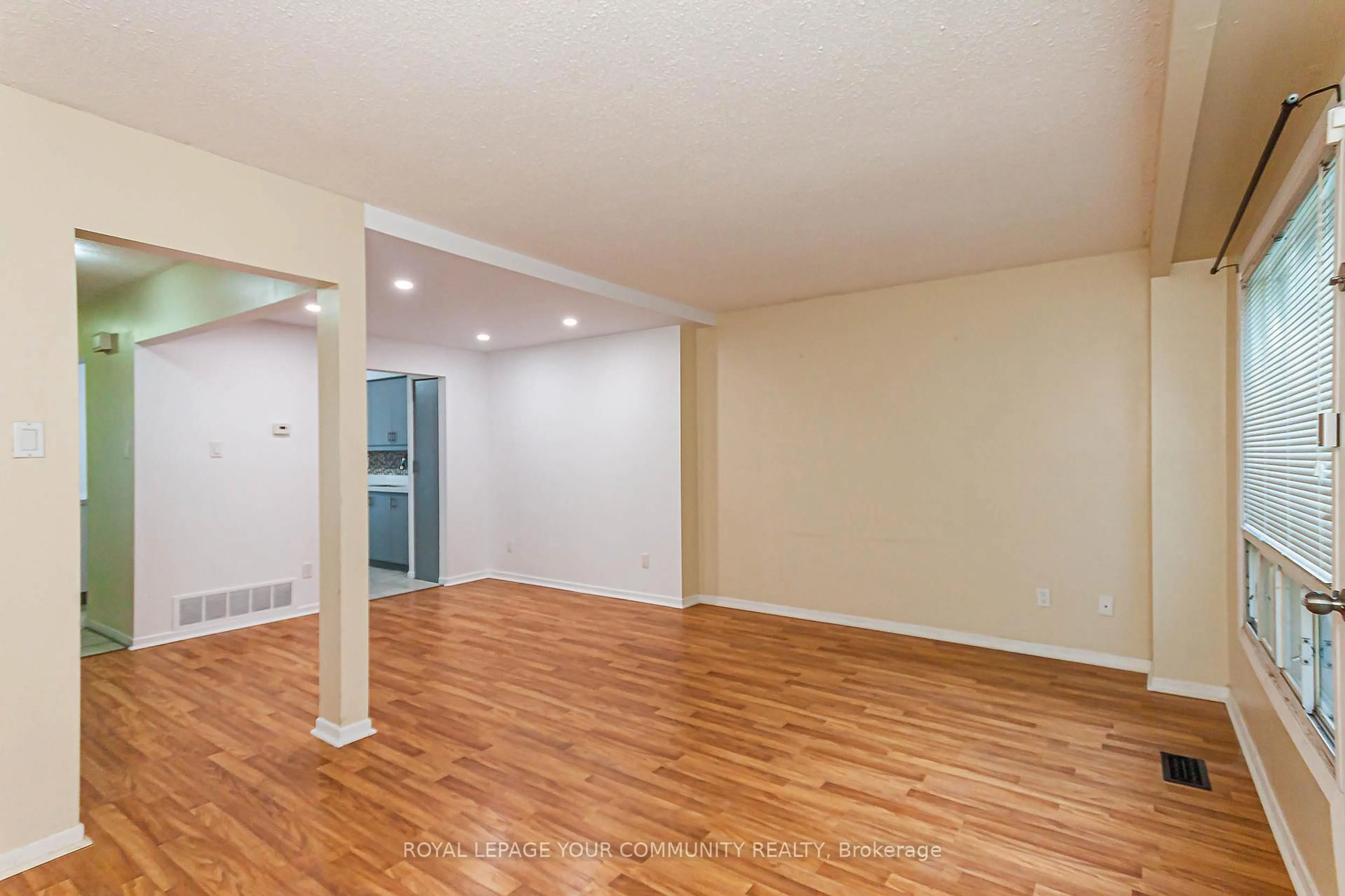 A pic of a room for 189 Springhead Gdns #22, Richmond Hill Ontario L4C 5C7