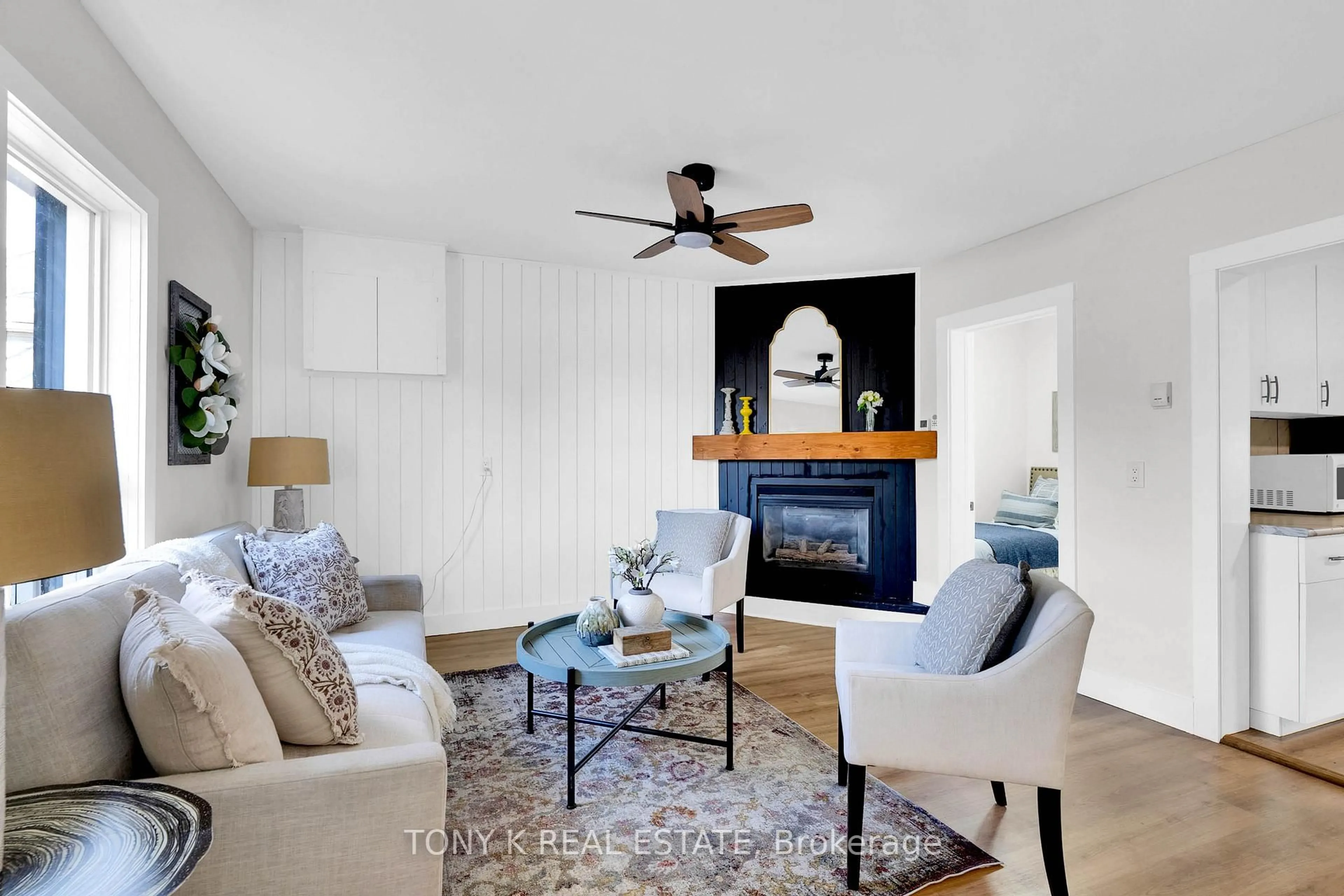 Living room with furniture, unknown for 369 Mara Rd, Brock Ontario L0K 1A0