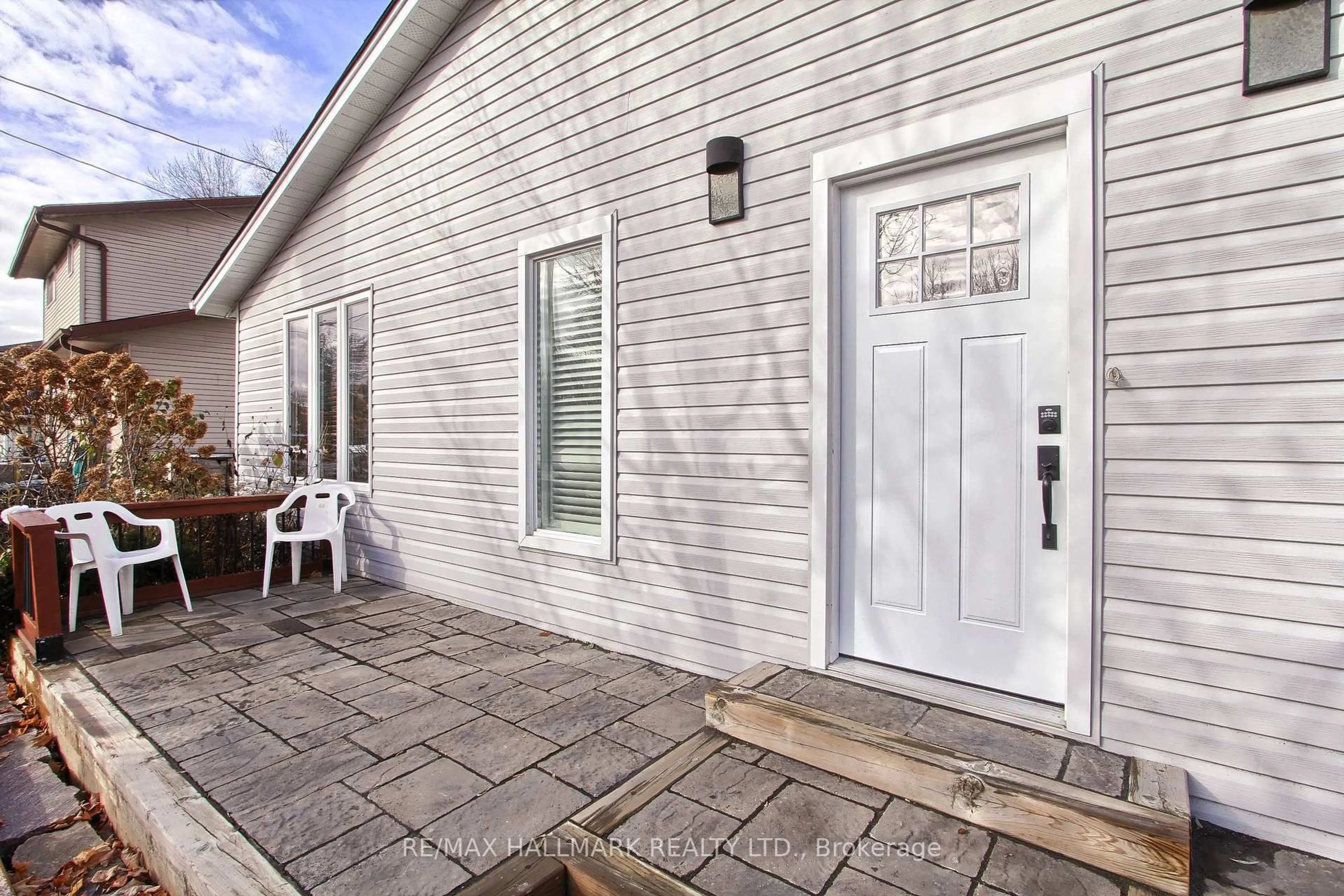 Unknown for 186 Beach Rd, Georgina Ontario L4P 2L9