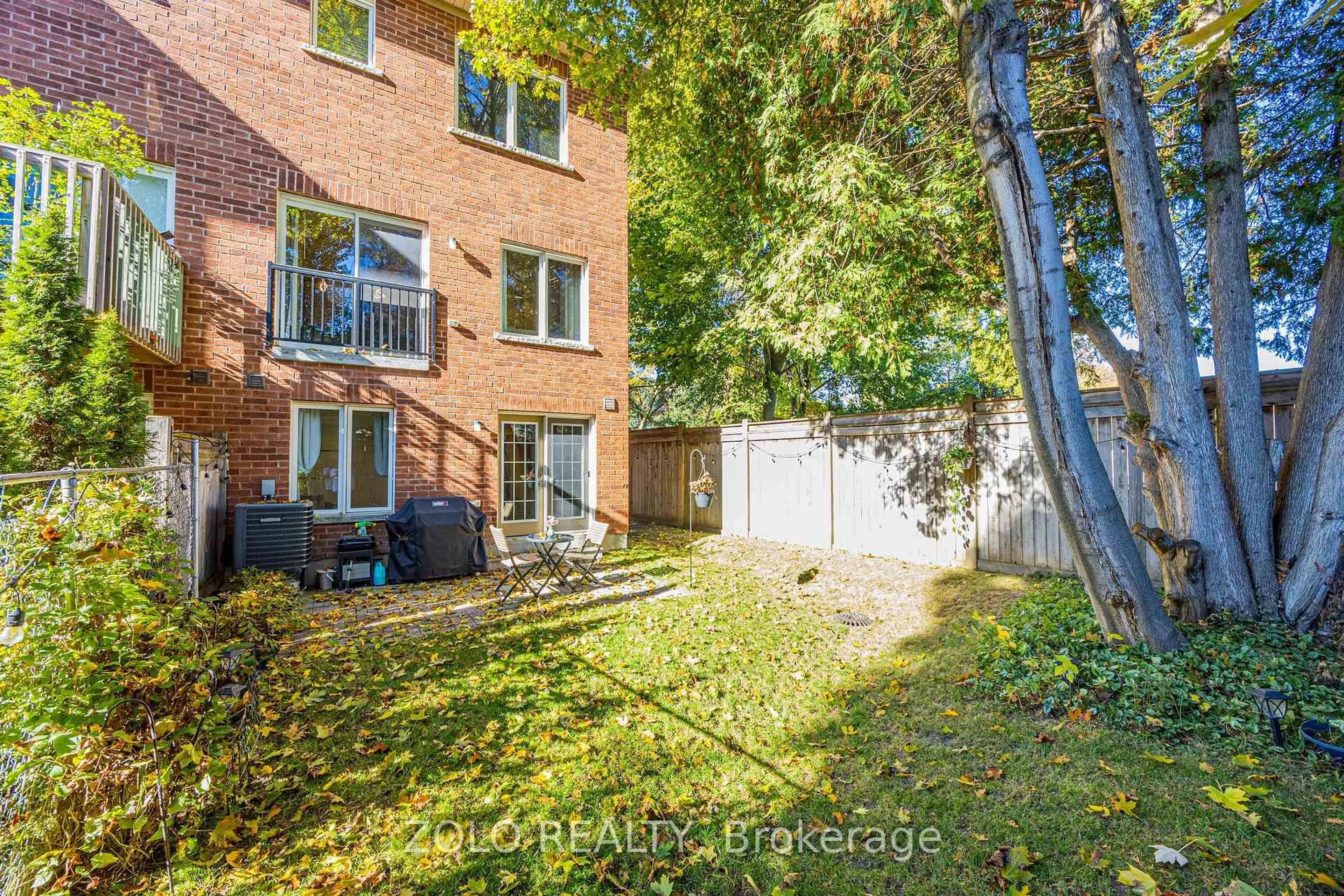 Unknown for 235 Appleton Crt, Newmarket Ontario L3Y 1J2