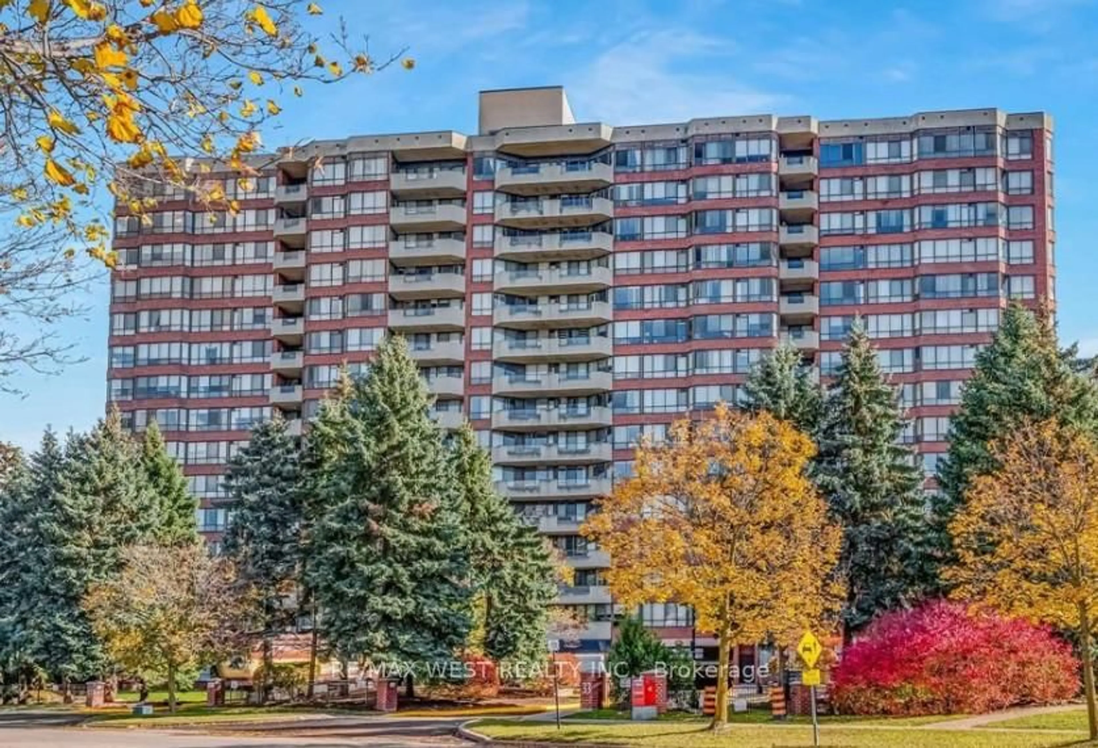 Unknown for 33 Weldrick Rd #501, Richmond Hill Ontario L4C 8W4