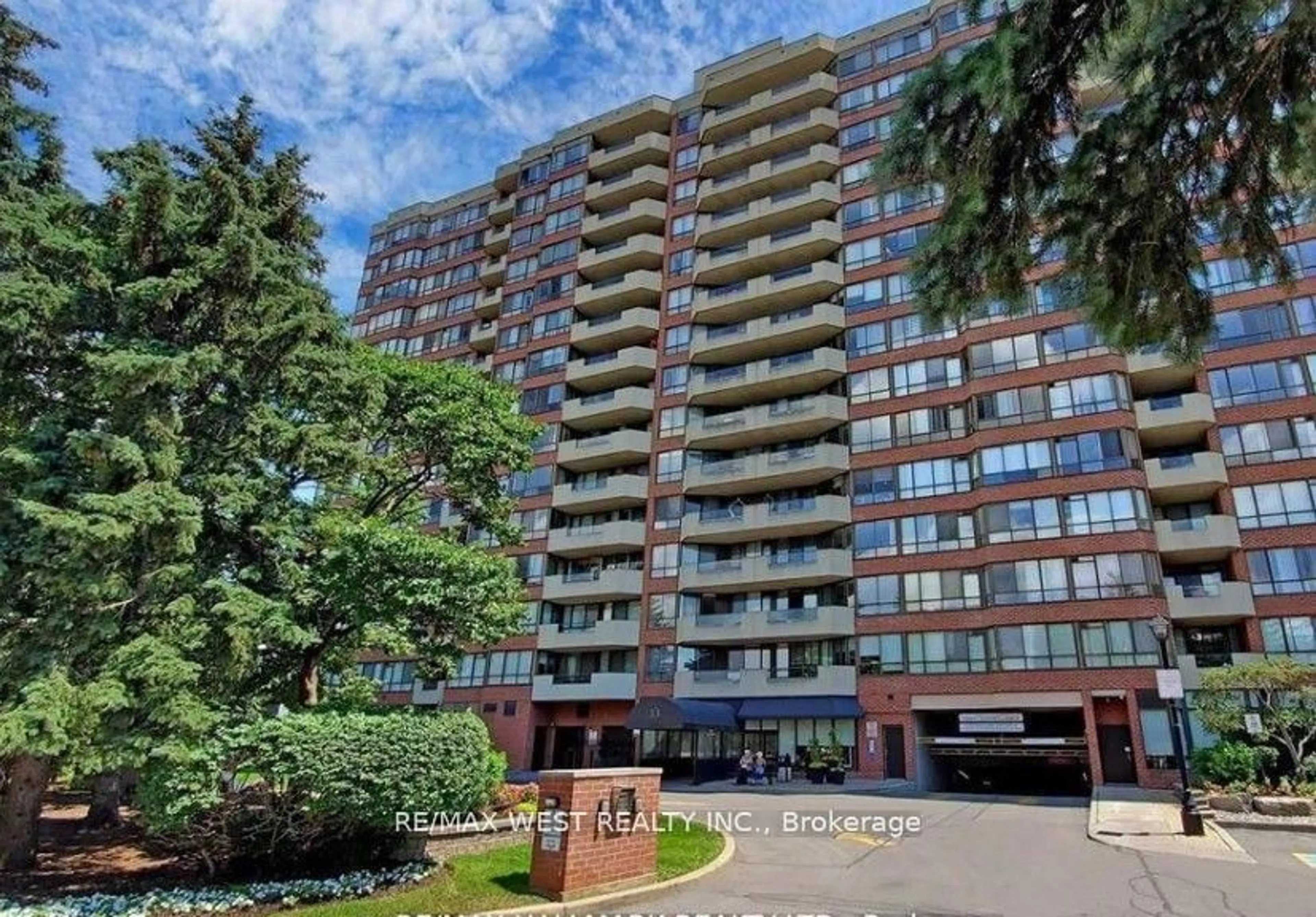 Unknown for 33 Weldrick Rd #501, Richmond Hill Ontario L4C 8W4