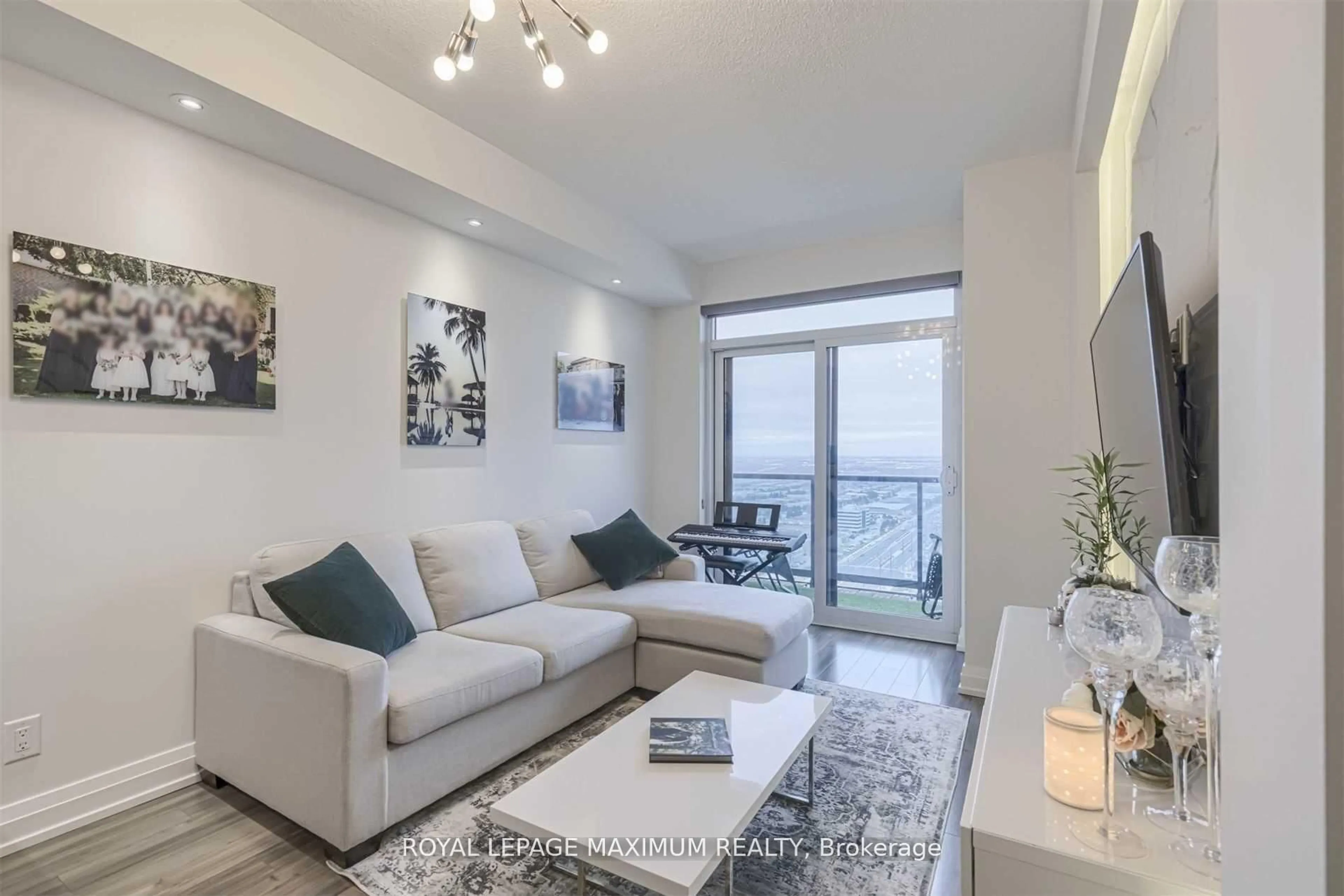 Living room with furniture, unknown for 3700 Highway 7 Rd #2507, Vaughan Ontario L4L 0G8