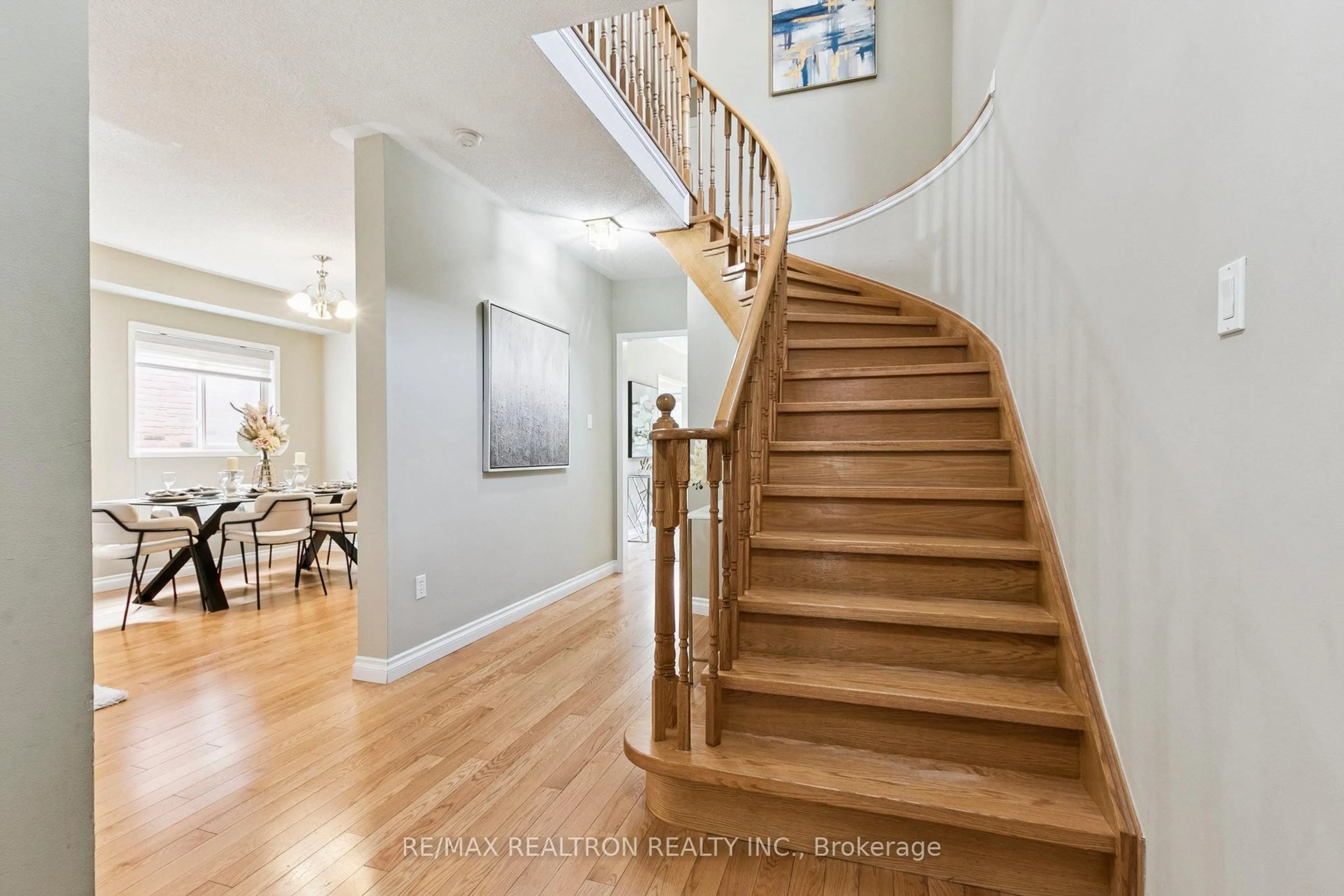 Unknown for 240 Austin paul Dr, Newmarket Ontario L3X 2C5