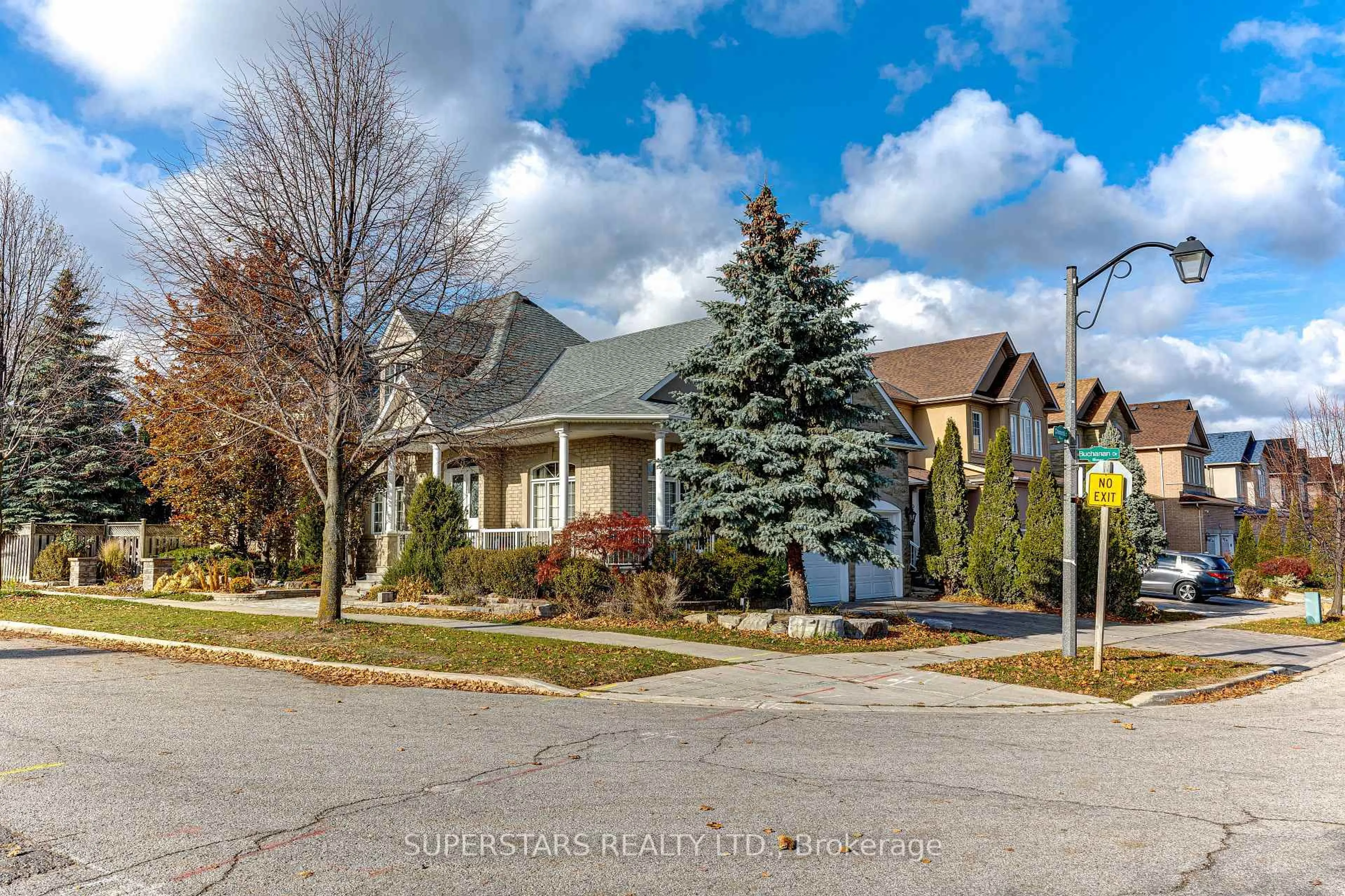 Unknown for 2 Chimenti Crt, Markham Ontario L3R 9P9