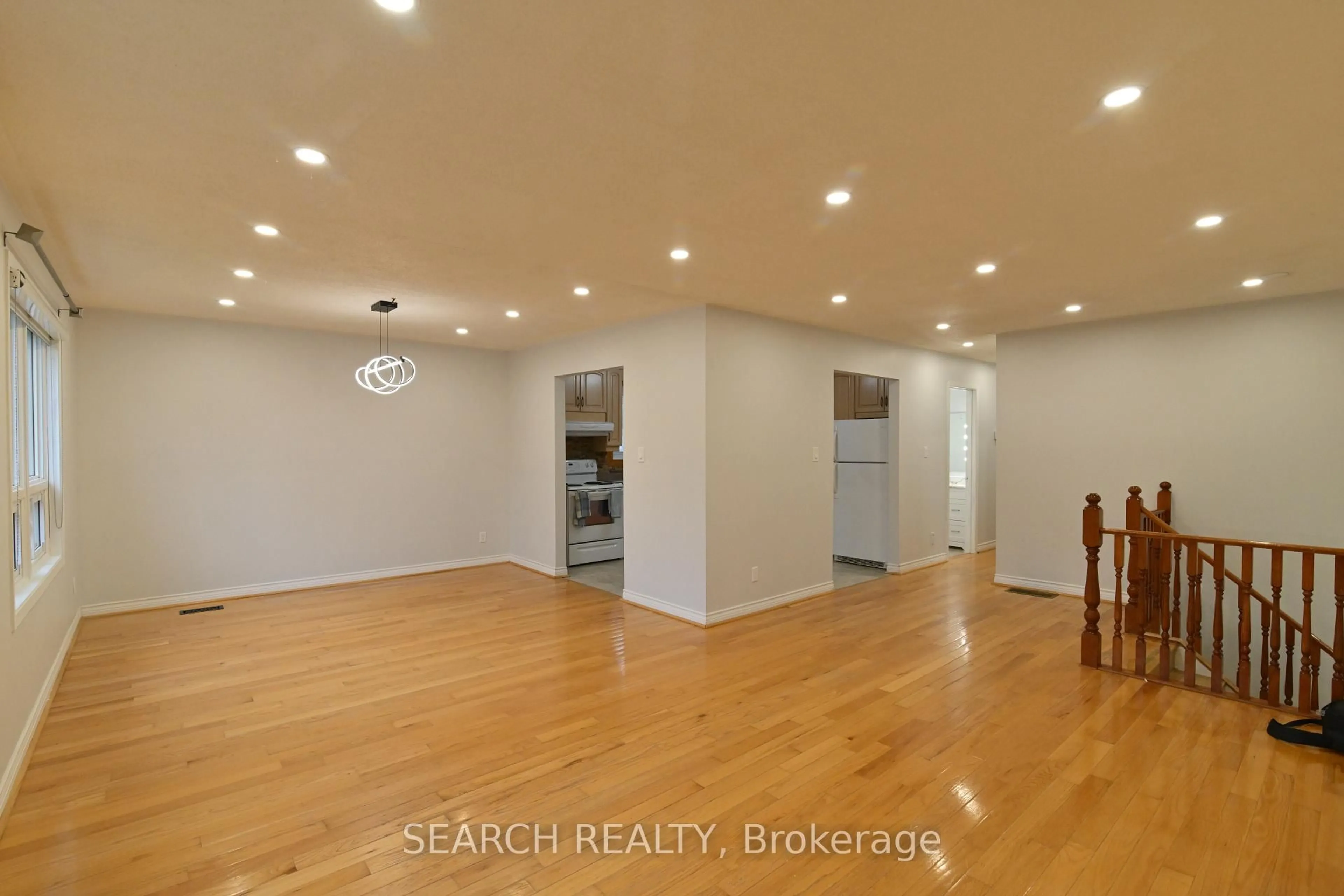 A pic of a room for 81 Main St, Brock Ontario L0K 1A0