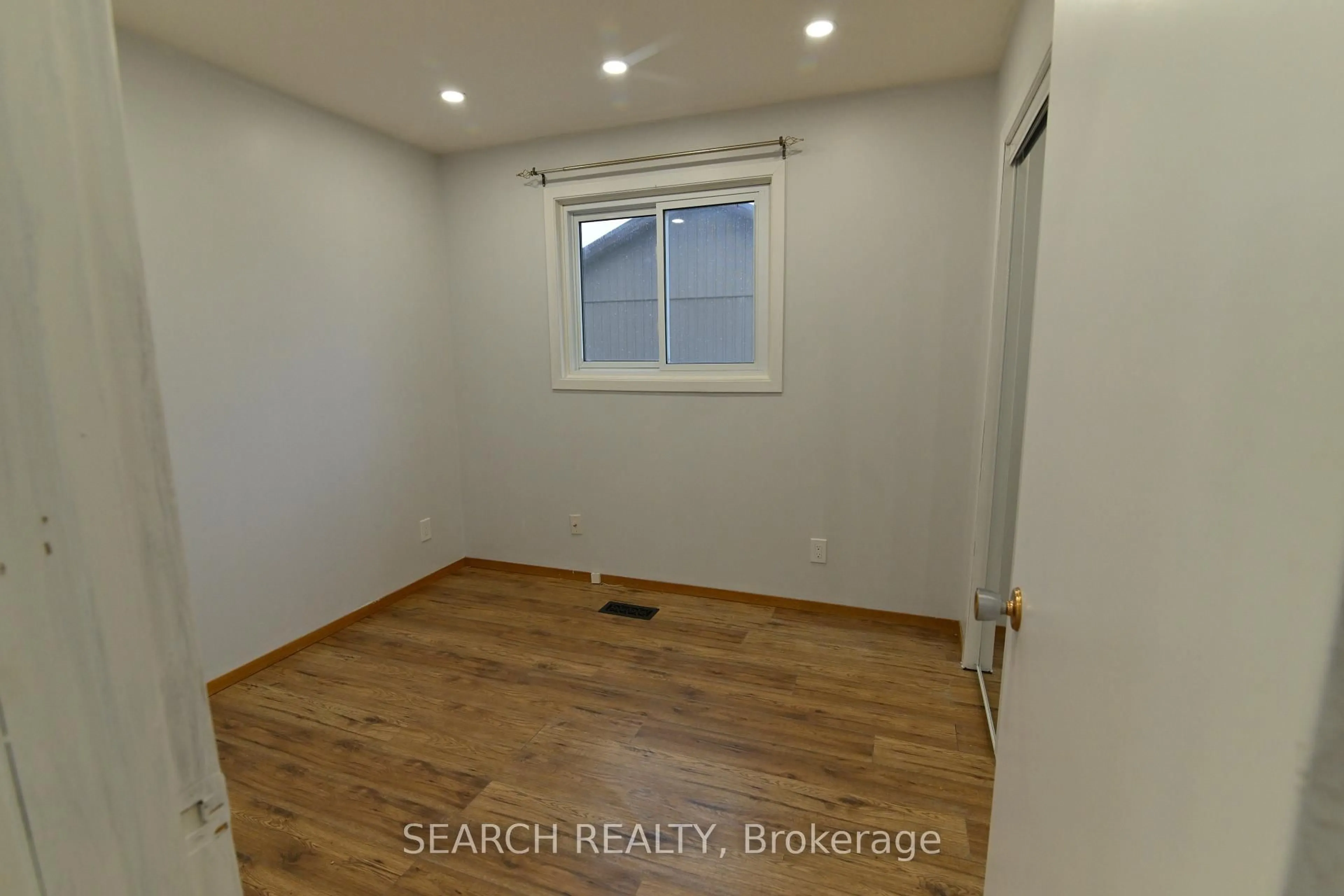 A pic of a room for 81 Main St, Brock Ontario L0K 1A0