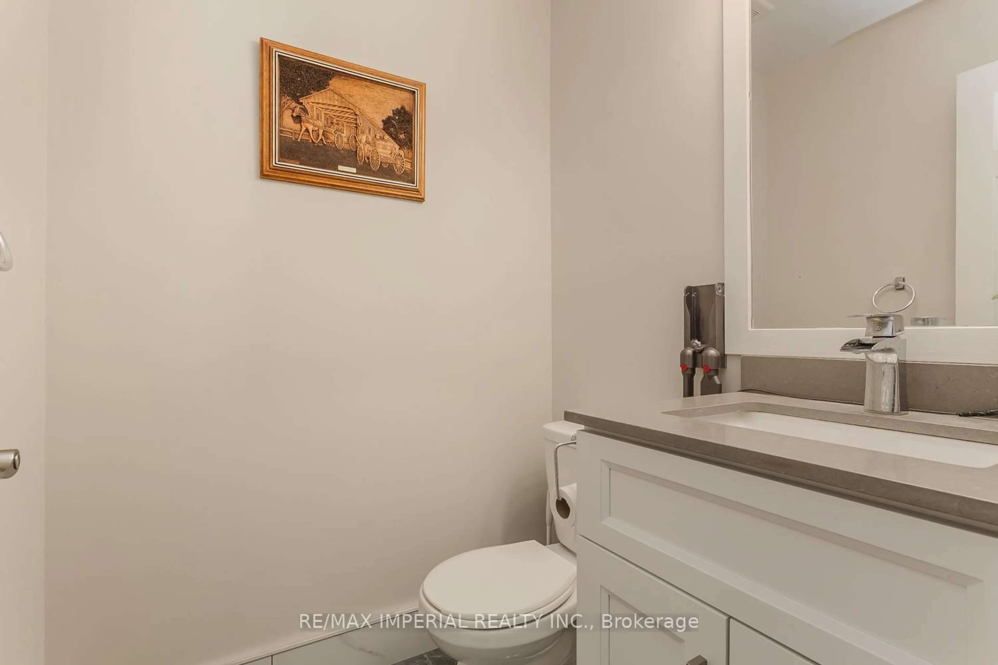 Standard bathroom, ceramic/tile floor for 85 Maple Ridge Cres, Markham Ontario L6E 1T8