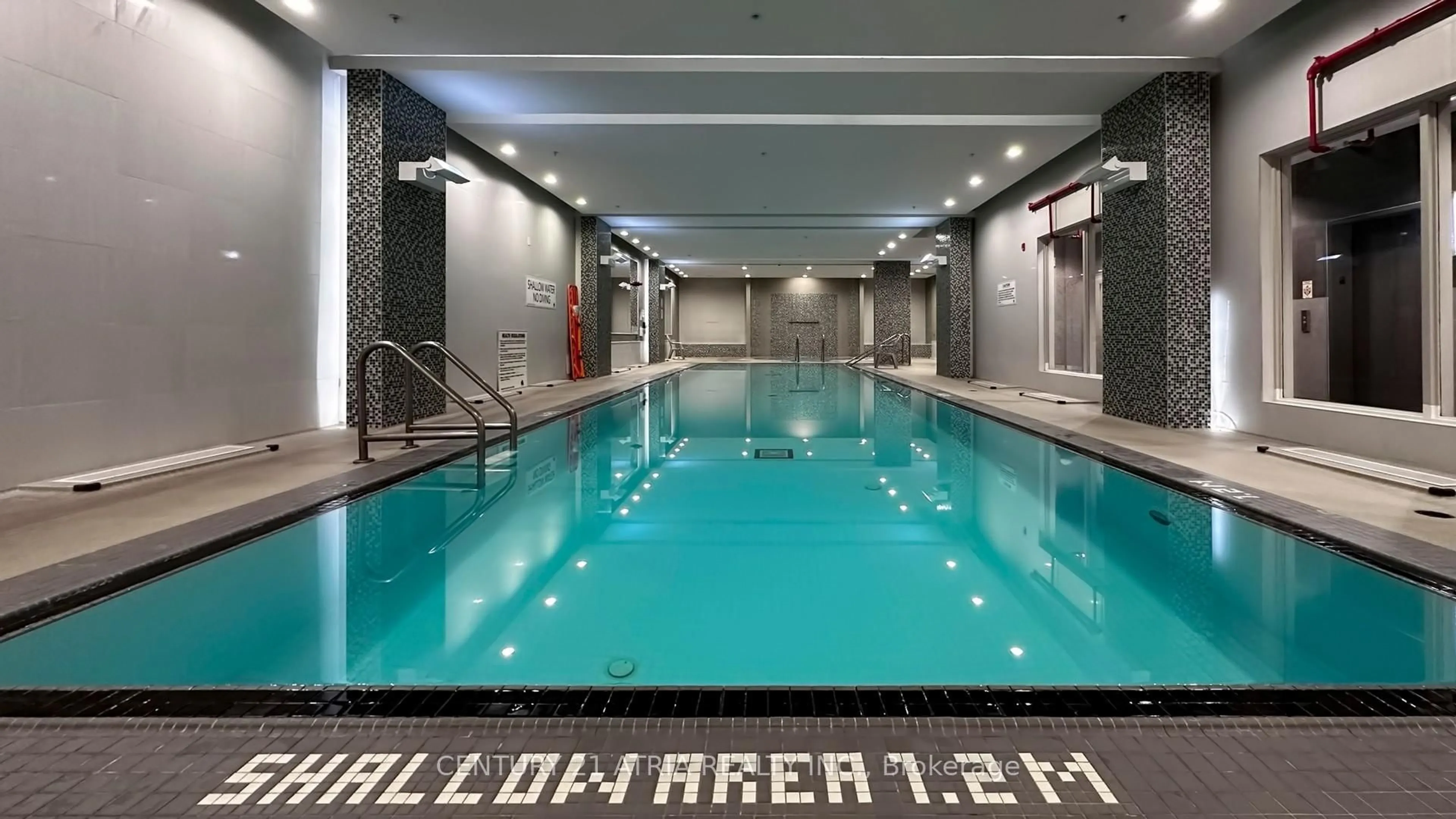 Pool for 75 Norman Bethune Ave #812, Richmond Hill Ontario L4B 0B6