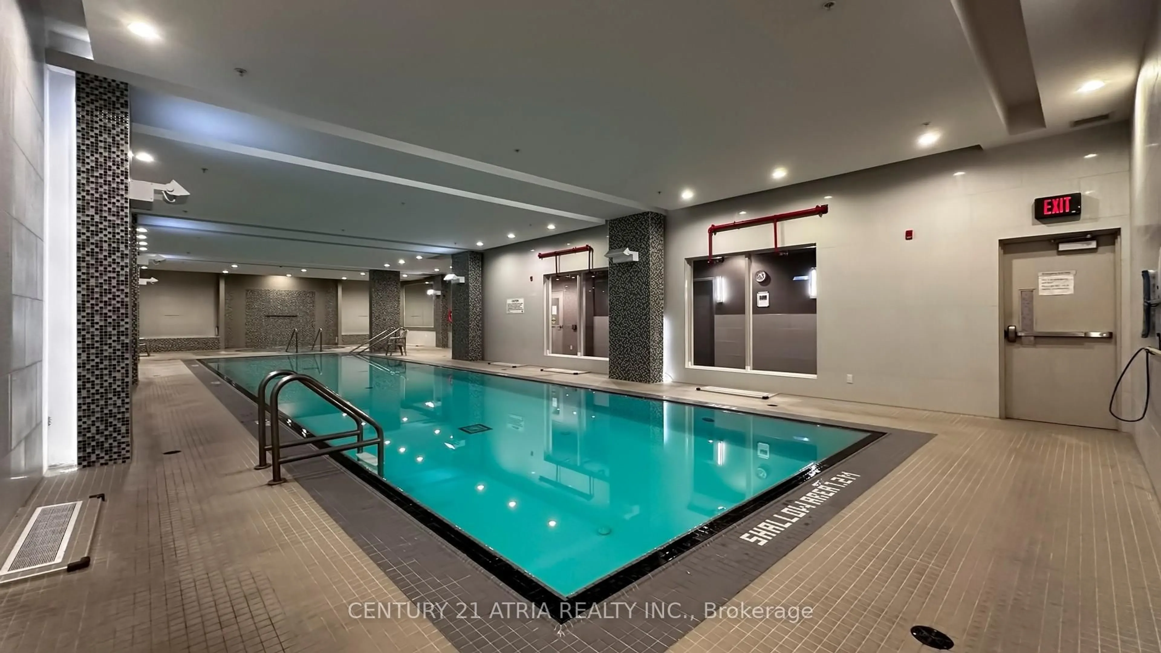 Pool for 75 Norman Bethune Ave #812, Richmond Hill Ontario L4B 0B6