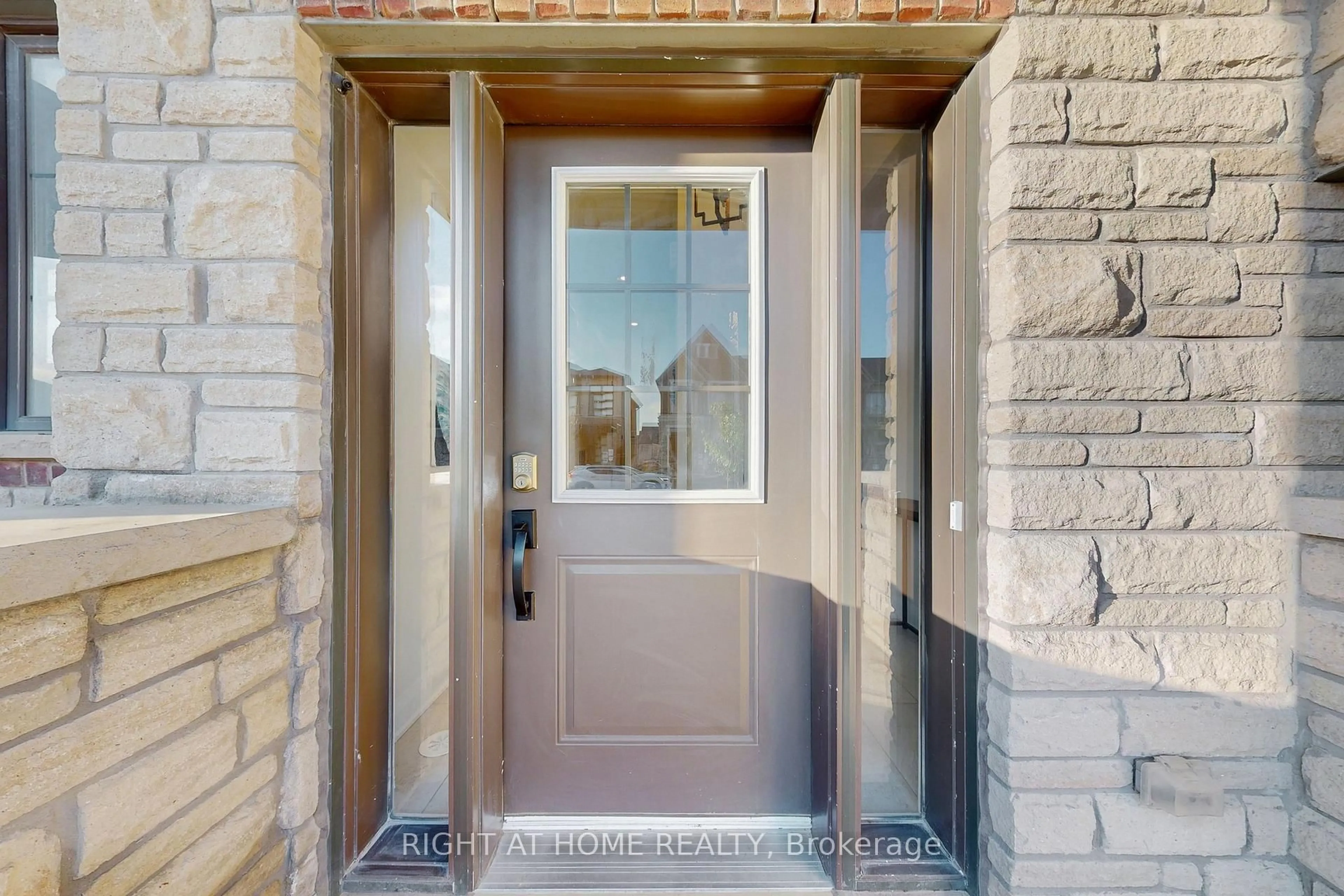 Indoor entryway for 10 Percy Rye Ave, Markham Ontario L6C 3K2