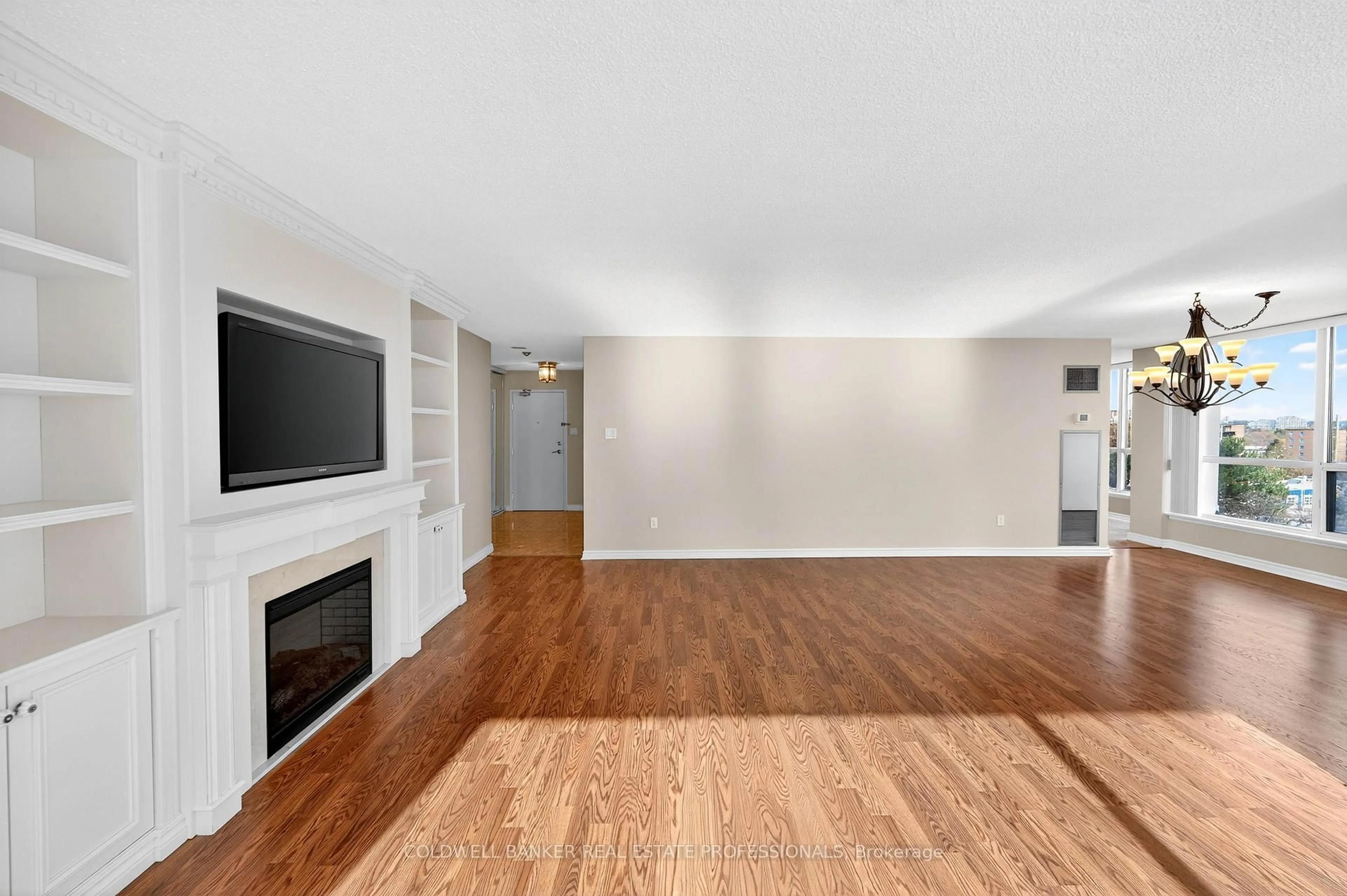 A pic of a room for 1 Clark Ave #503, Vaughan Ontario L4J 7Y6