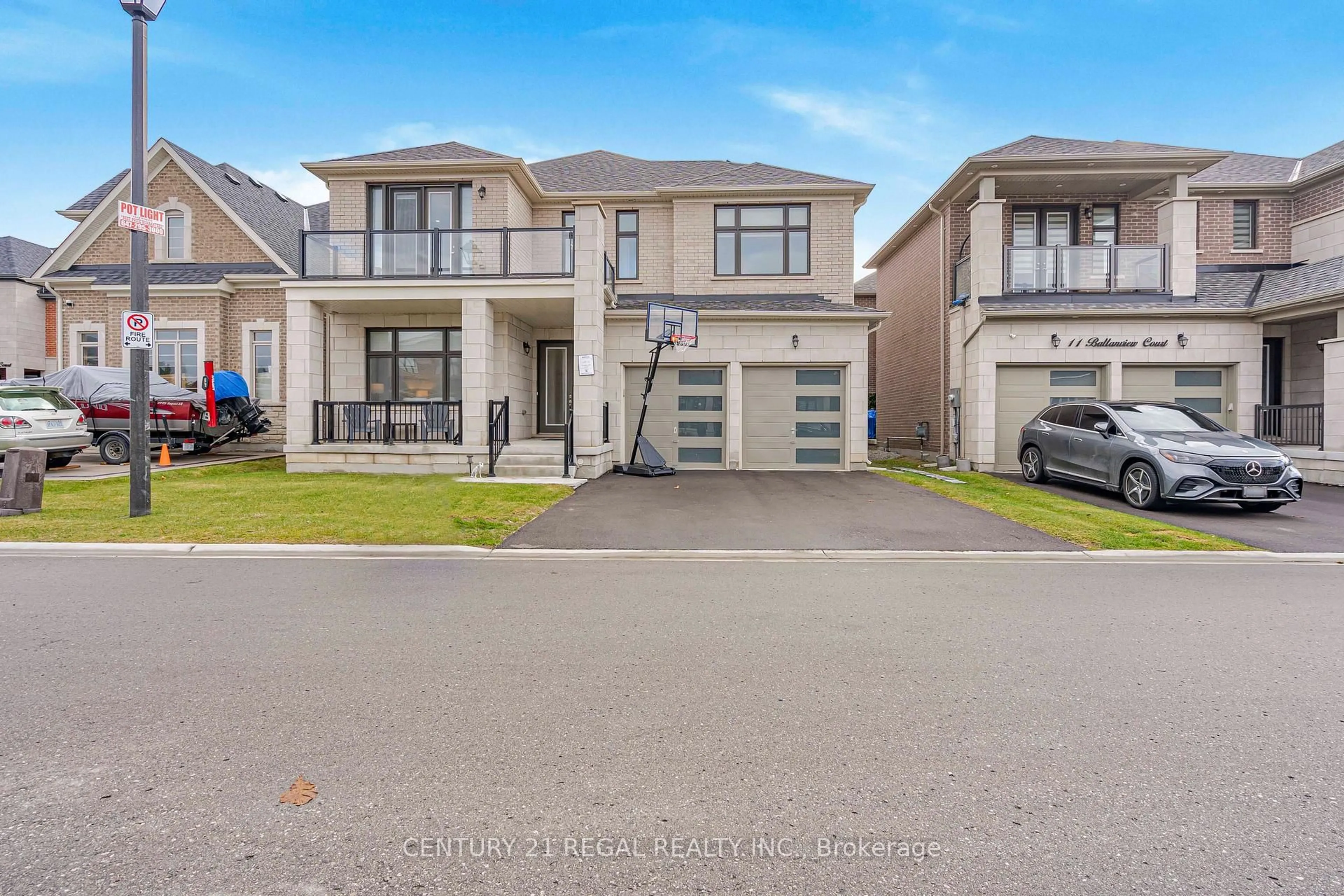 Unknown for 15 Ballanview Crt, Whitchurch-Stouffville Ontario L4A 4W9