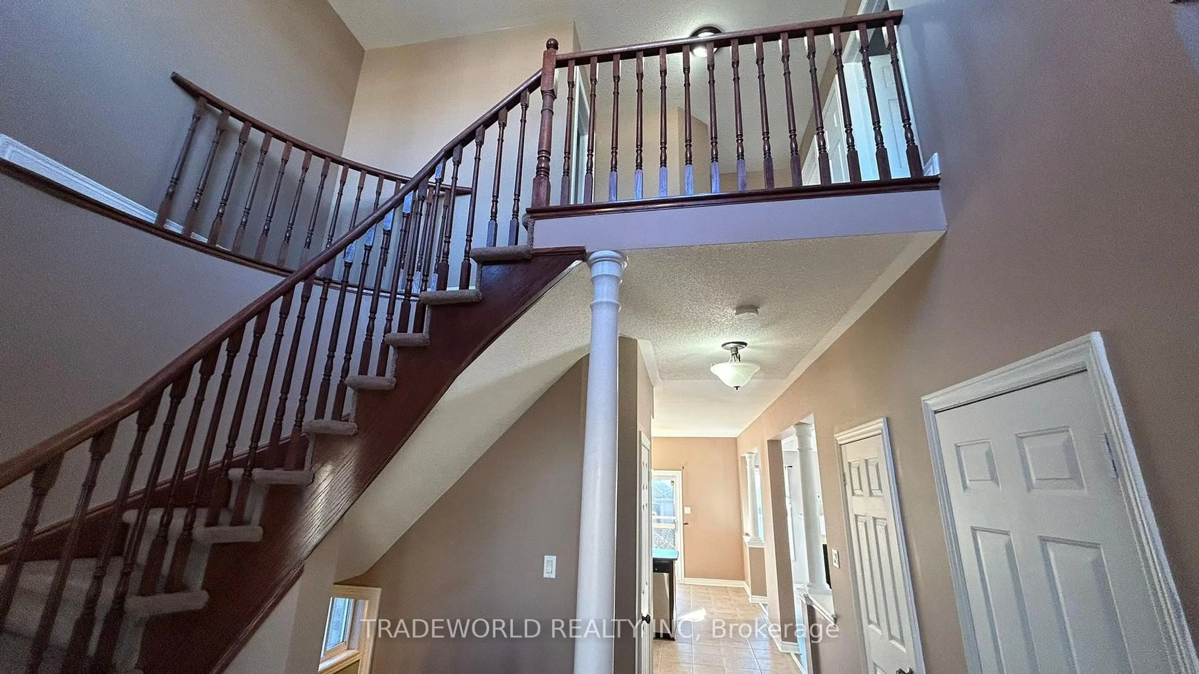 Unknown for 67 IAN Dr, Georgina Ontario L4P 4G3