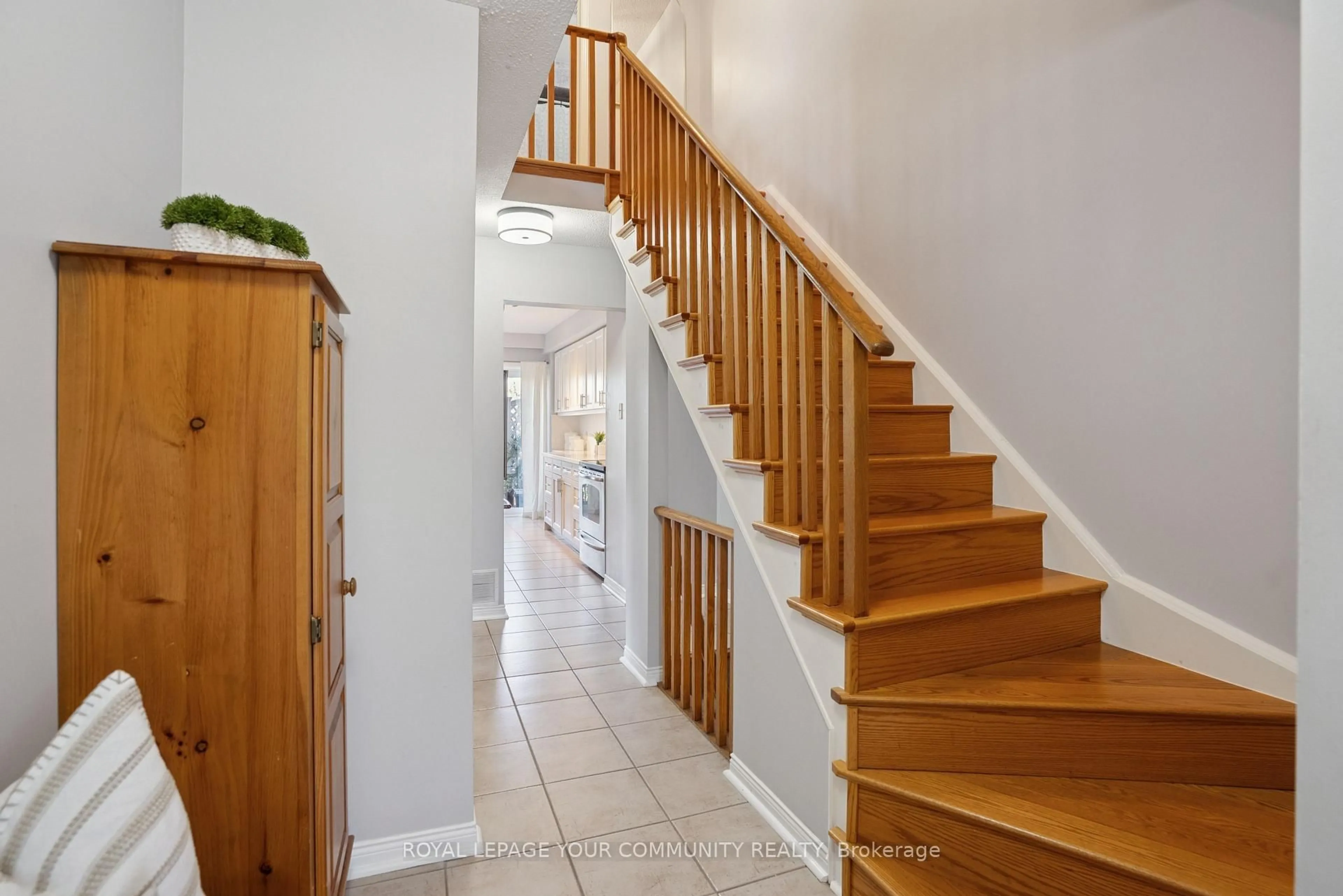 Unknown for 99 Durie Lane, Markham Ontario L3T 5H4