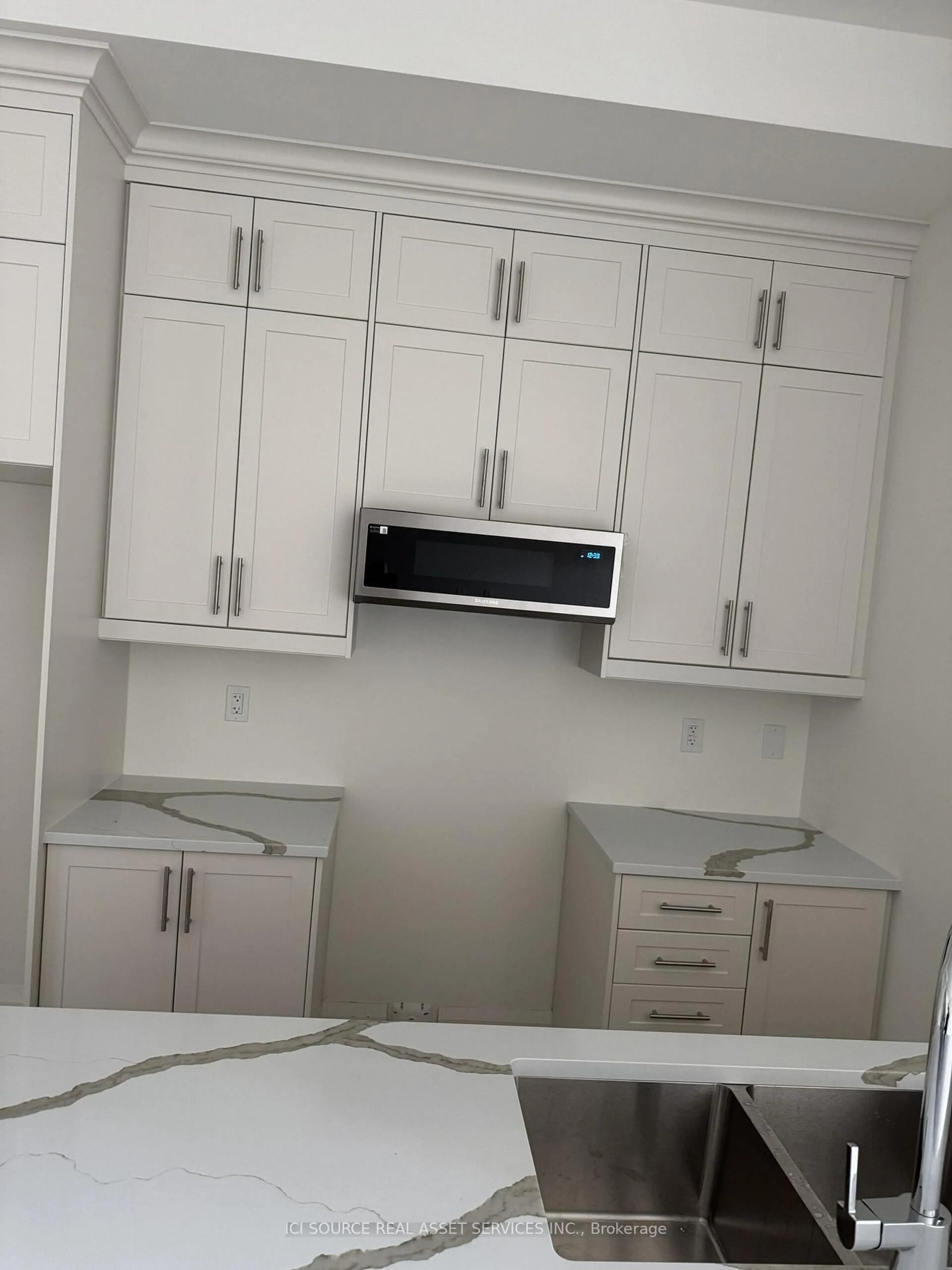 Standard kitchen, unknown for 415 Sea Ray Ave #352, Innisfil Ontario L9S 0R5