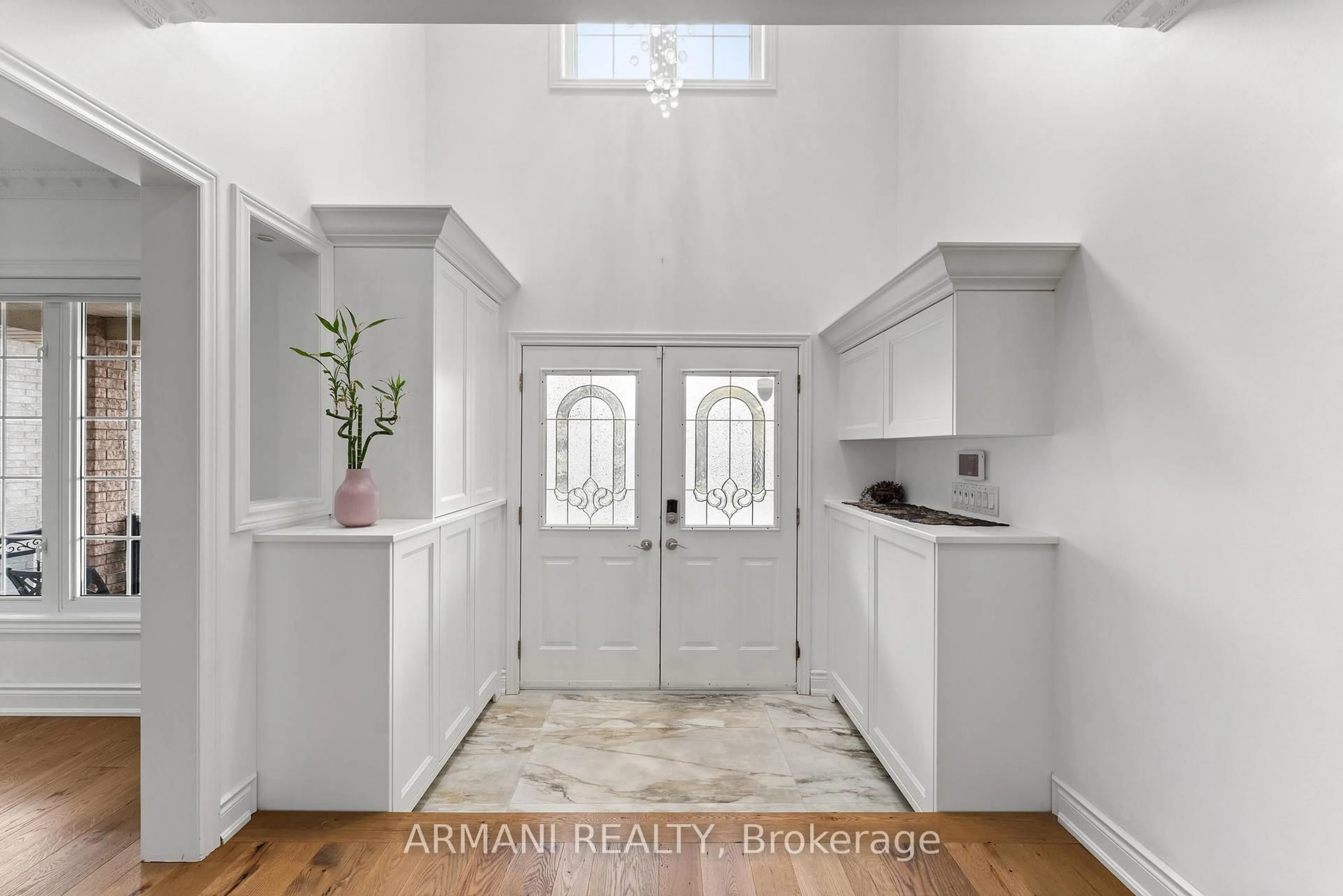 Indoor entryway for 42 St Michele Pl, Vaughan Ontario L4H 2H8