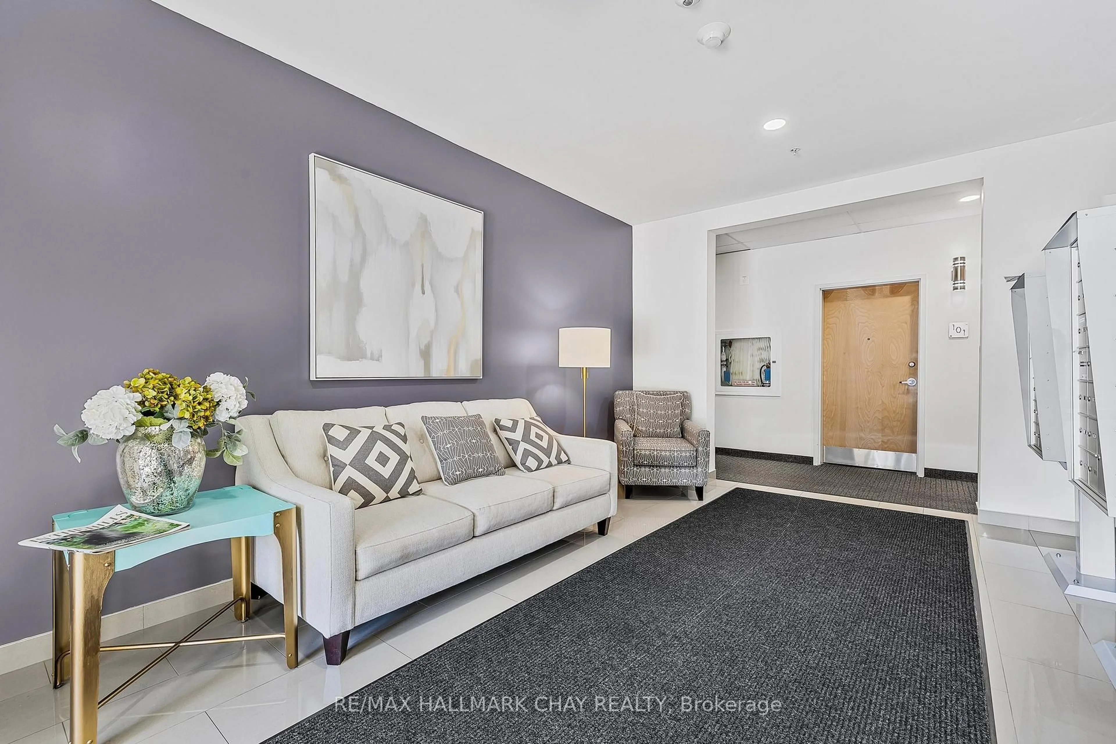 Living room with furniture, unknown for 64 Queen St #107, New Tecumseth Ontario L0G 1W0