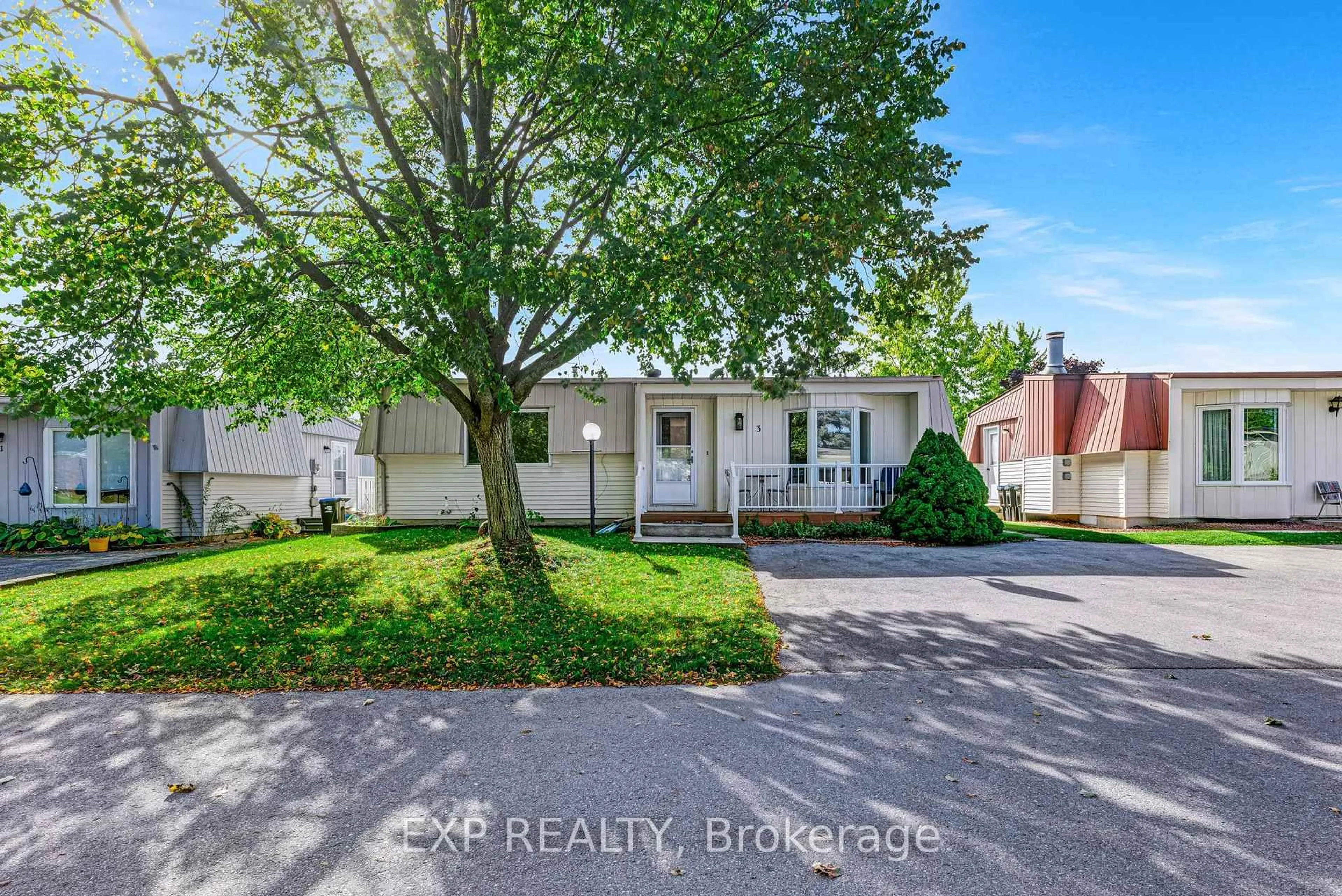 Unknown for 3 Comforts Cove, Innisfil Ontario L9S 1S3