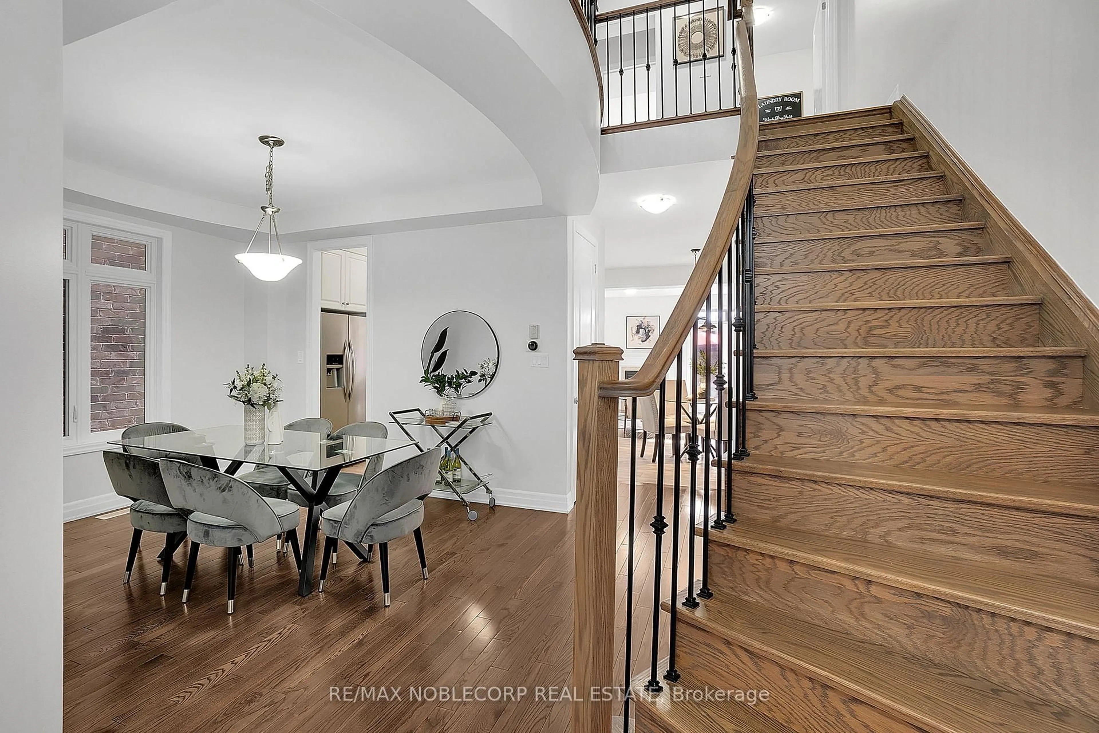 Unknown for 54 Wells Orchard Cres, King Ontario L7B 0C6