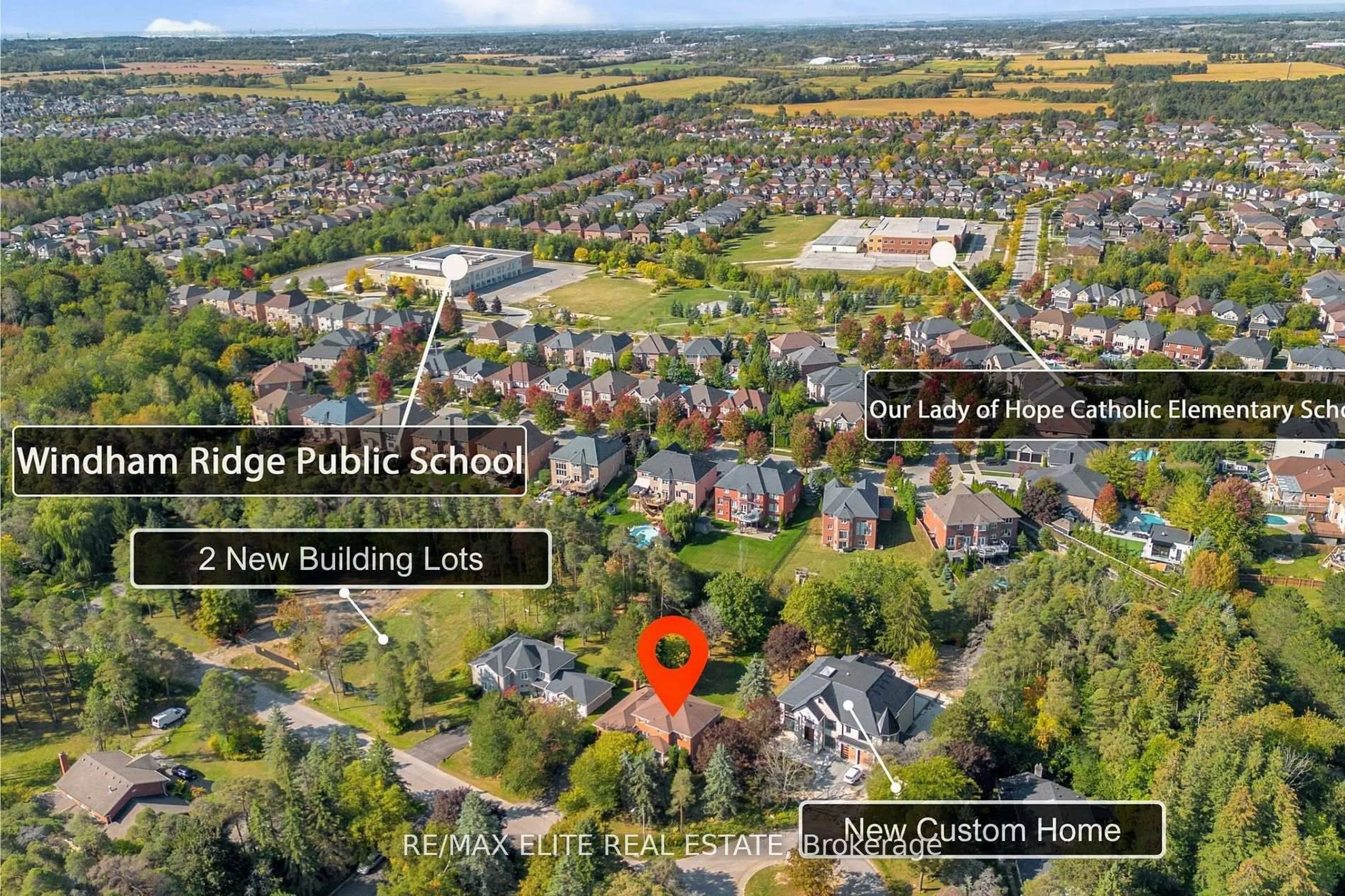 A pic from outside/outdoor area/front of a property/back of a property/a pic from drone, unknown for 61 Beaufort Hills Rd, Richmond Hill Ontario L4E 2N3