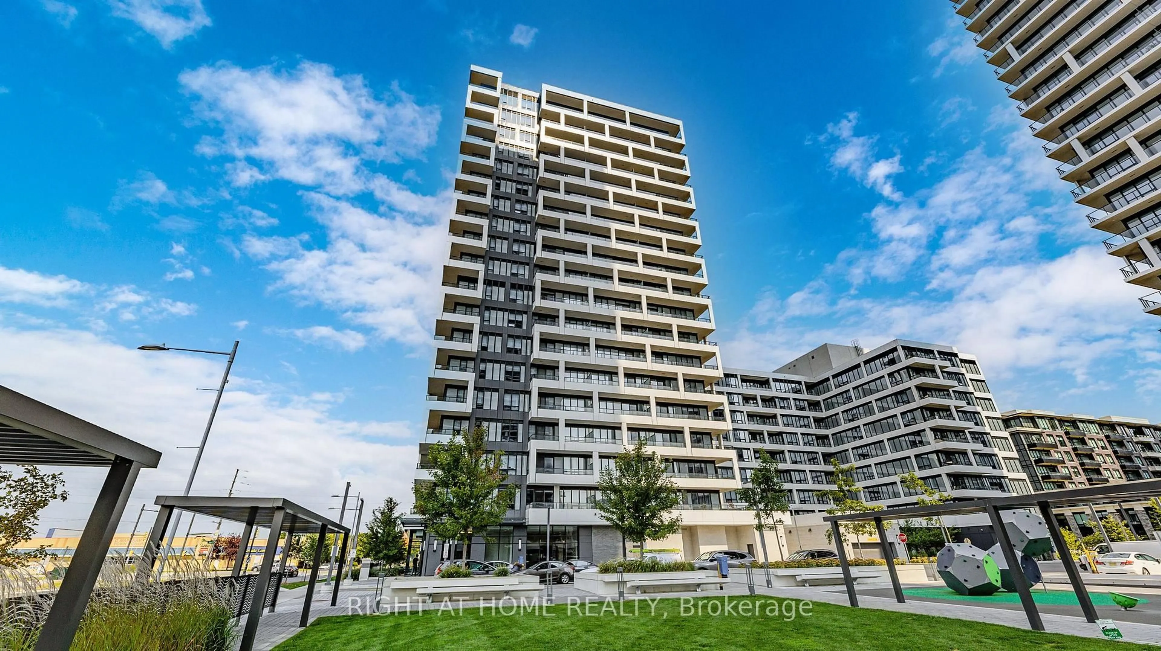 A pic from outside/outdoor area/front of a property/back of a property/a pic from drone, building for 38 Water Walk Dr #807, Markham Ontario L3R 6M8