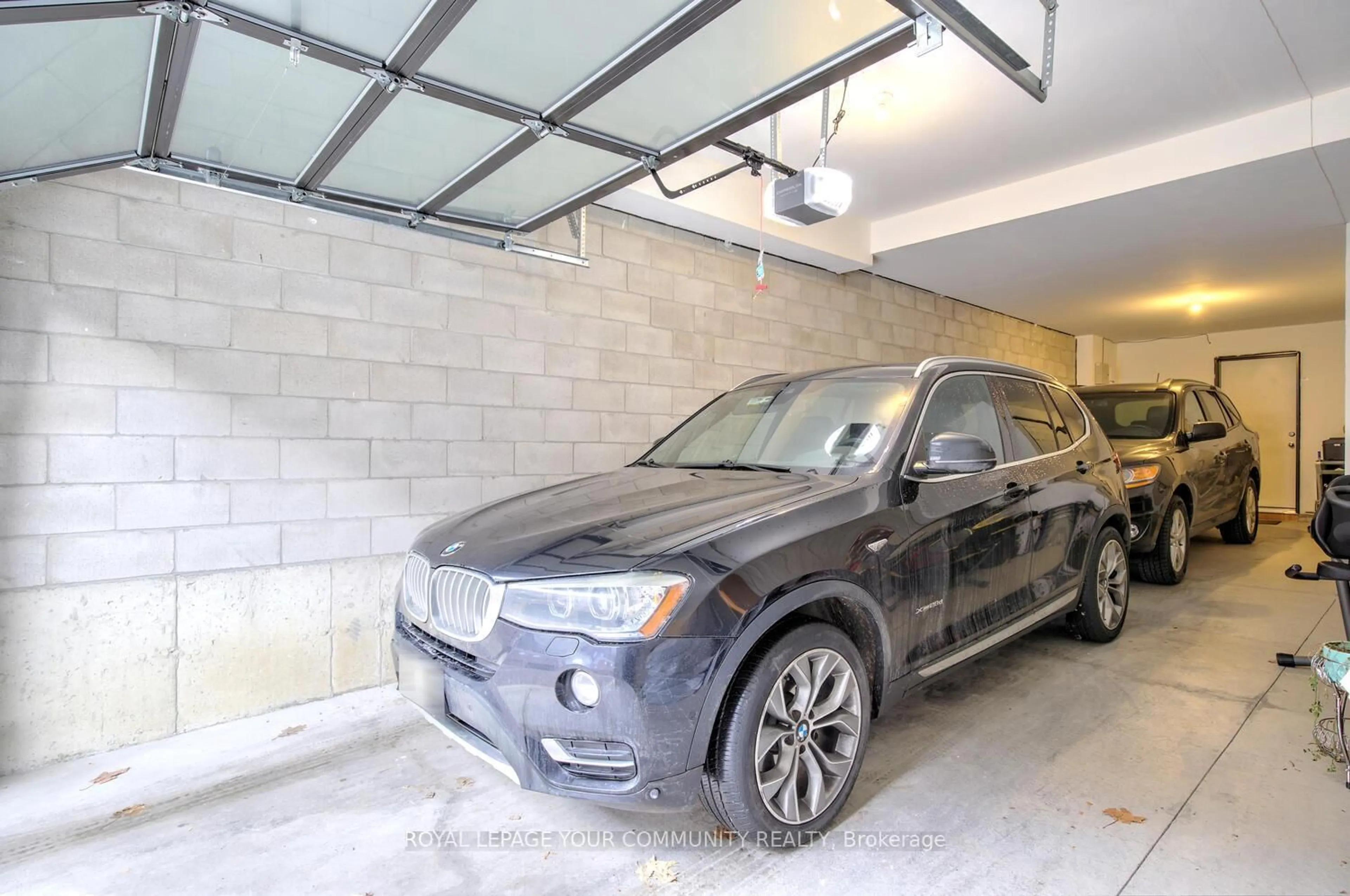 Indoor garage for 38 Troon Ave, Vaughan Ontario L6A 4Z2