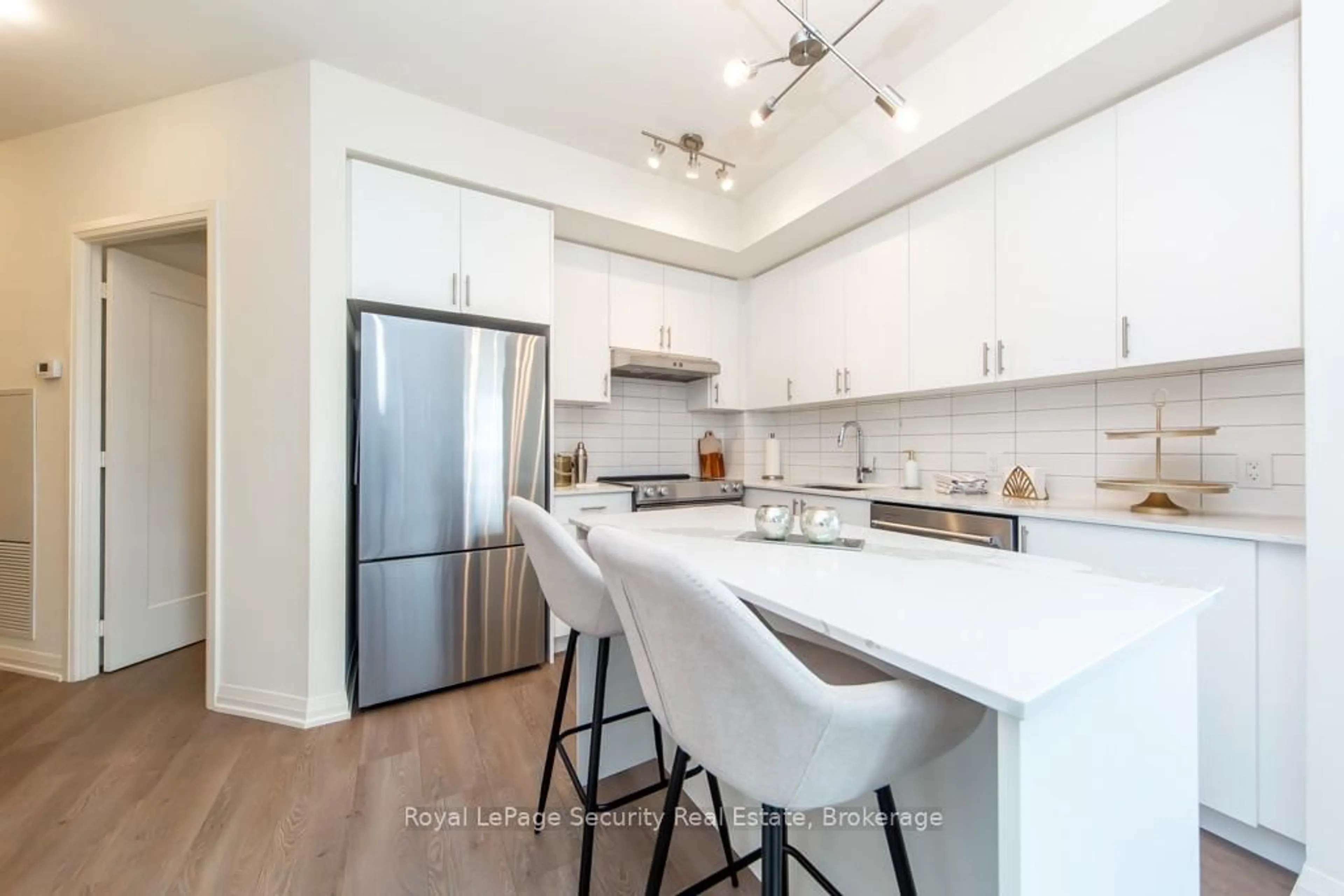 Open concept kitchen, unknown for 9000 Jane St #403, Vaughan Ontario L4K 0M6