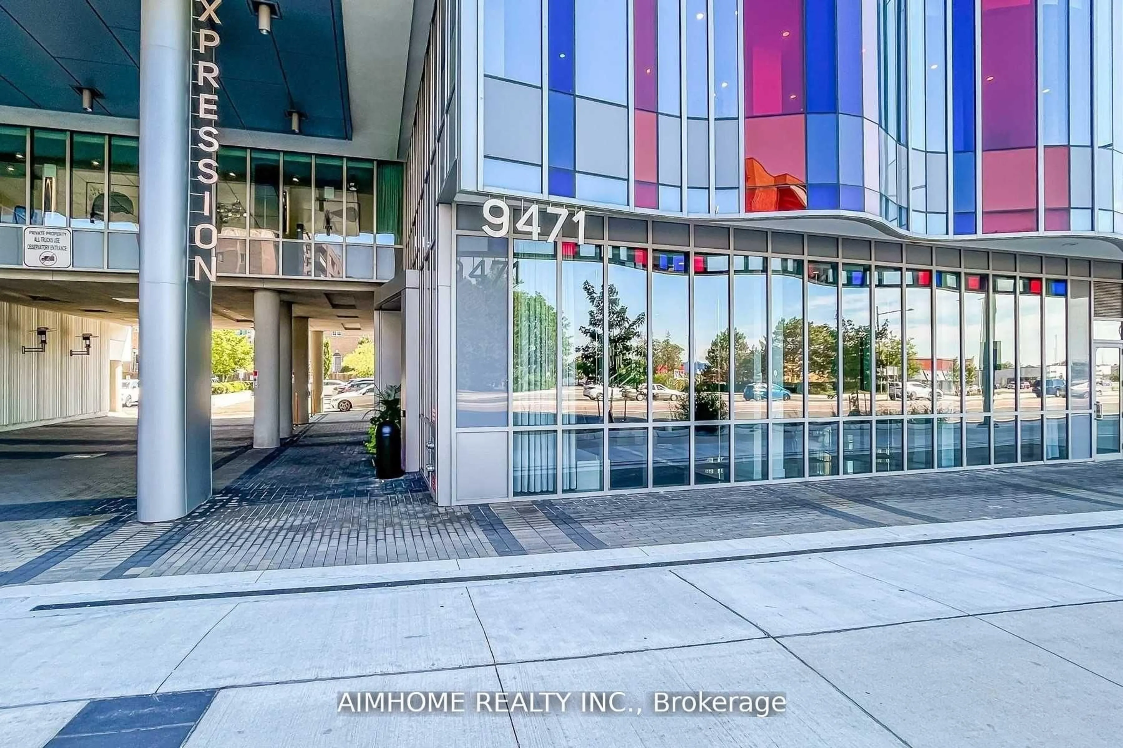 Indoor foyer for 9471 Yonge St #1202, Richmond Hill Ontario L4C 1V4