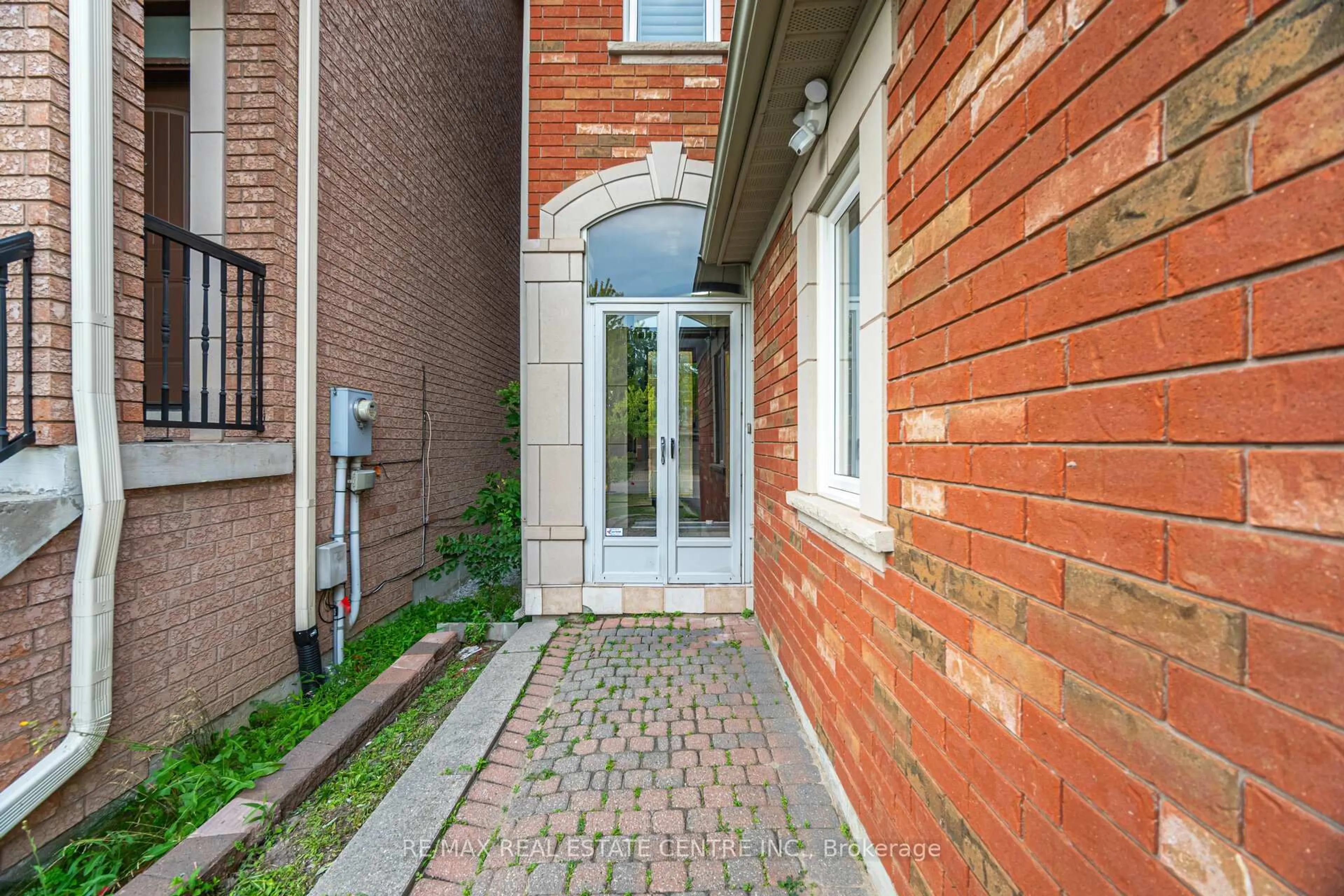 Unknown for 24 Futura Ave, Richmond Hill Ontario L4S 1V2