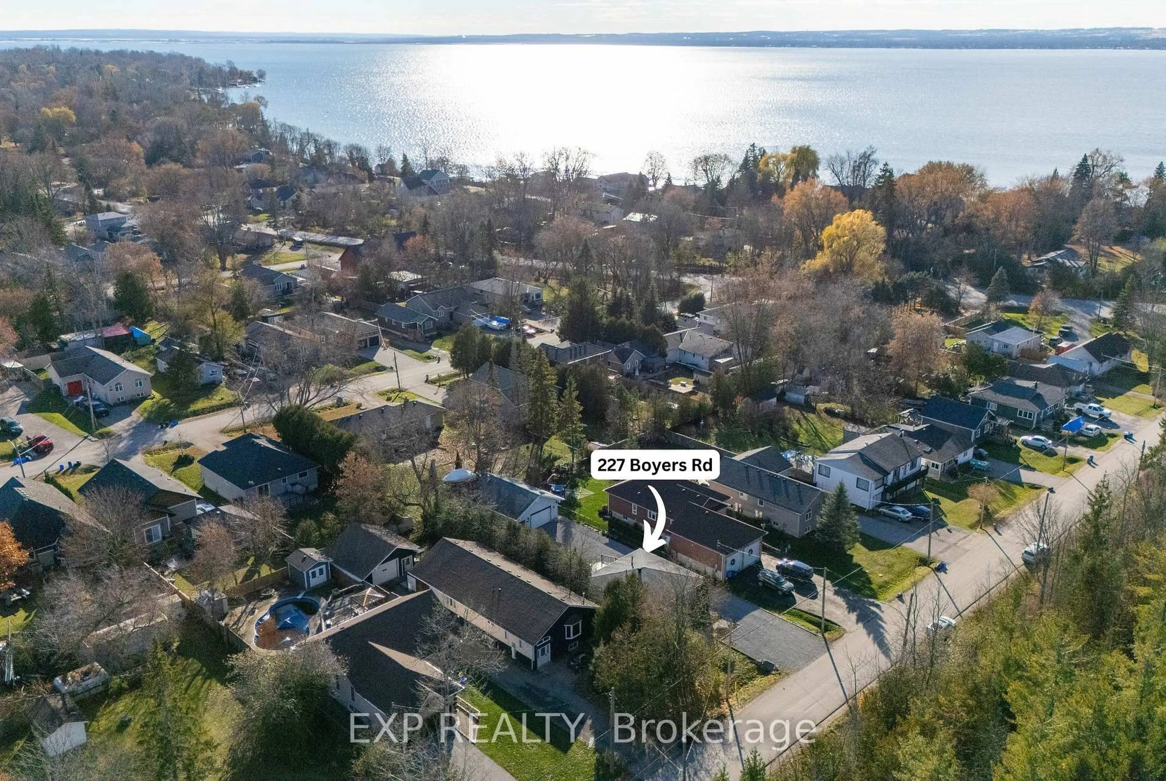 A pic from outside/outdoor area/front of a property/back of a property/a pic from drone, water/lake/river/ocean view for 277 Boyers Rd, Georgina Ontario L4P 3C8