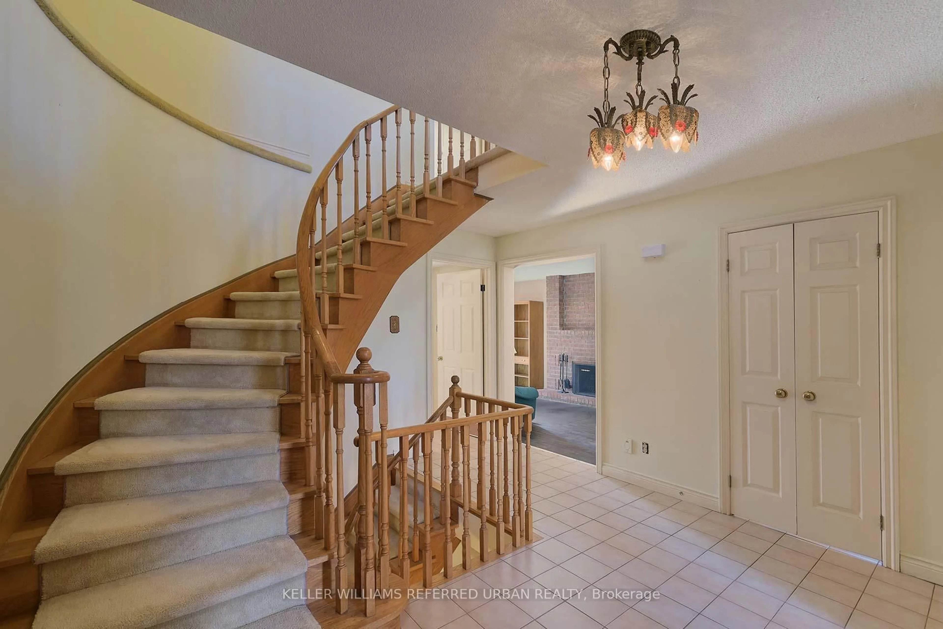 Unknown for 62 Devlin Pl, Aurora Ontario L4G 5W8