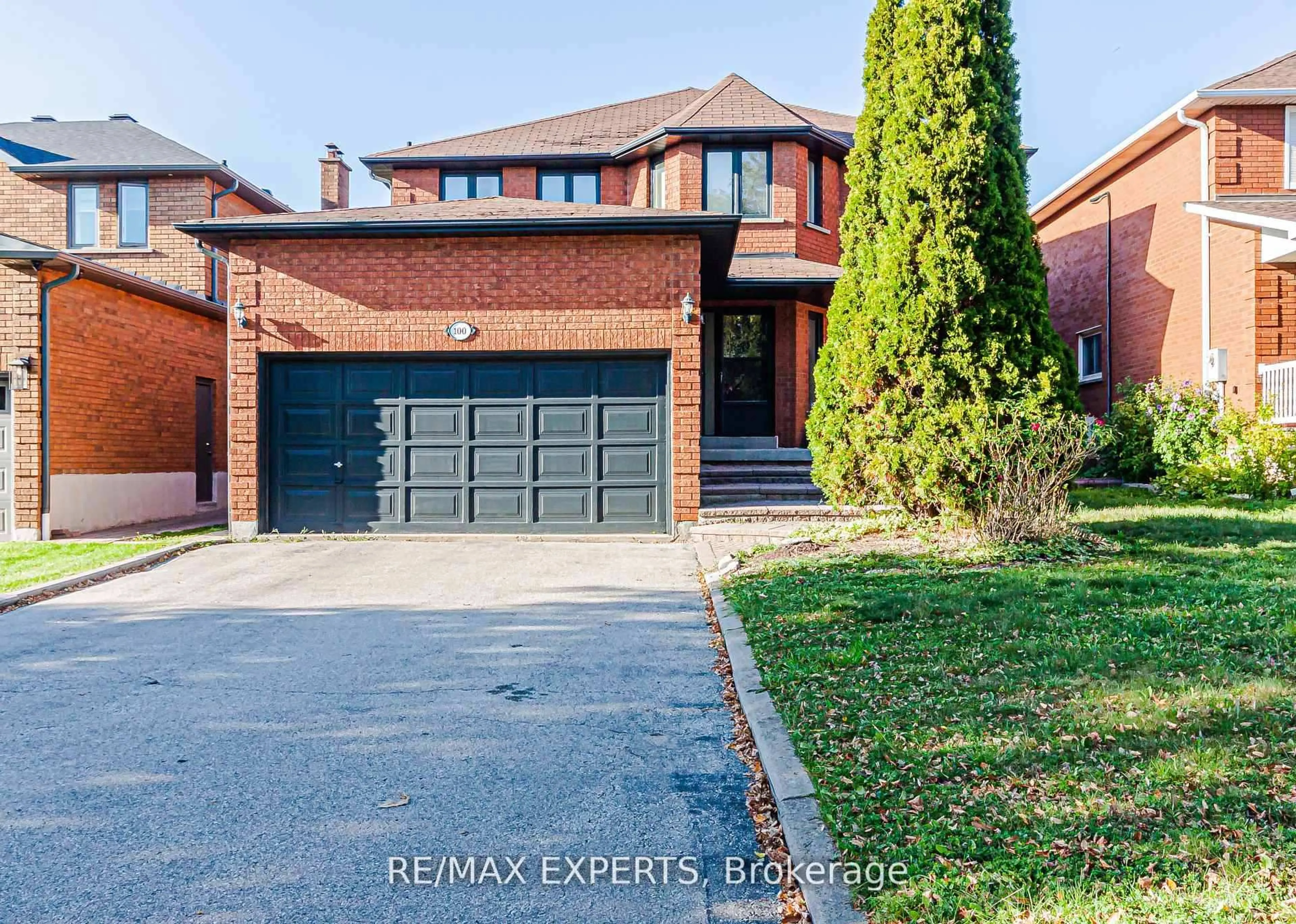 Home with brick exterior material, street for 100 Nimbus Pl, Vaughan Ontario L4L 1Z7