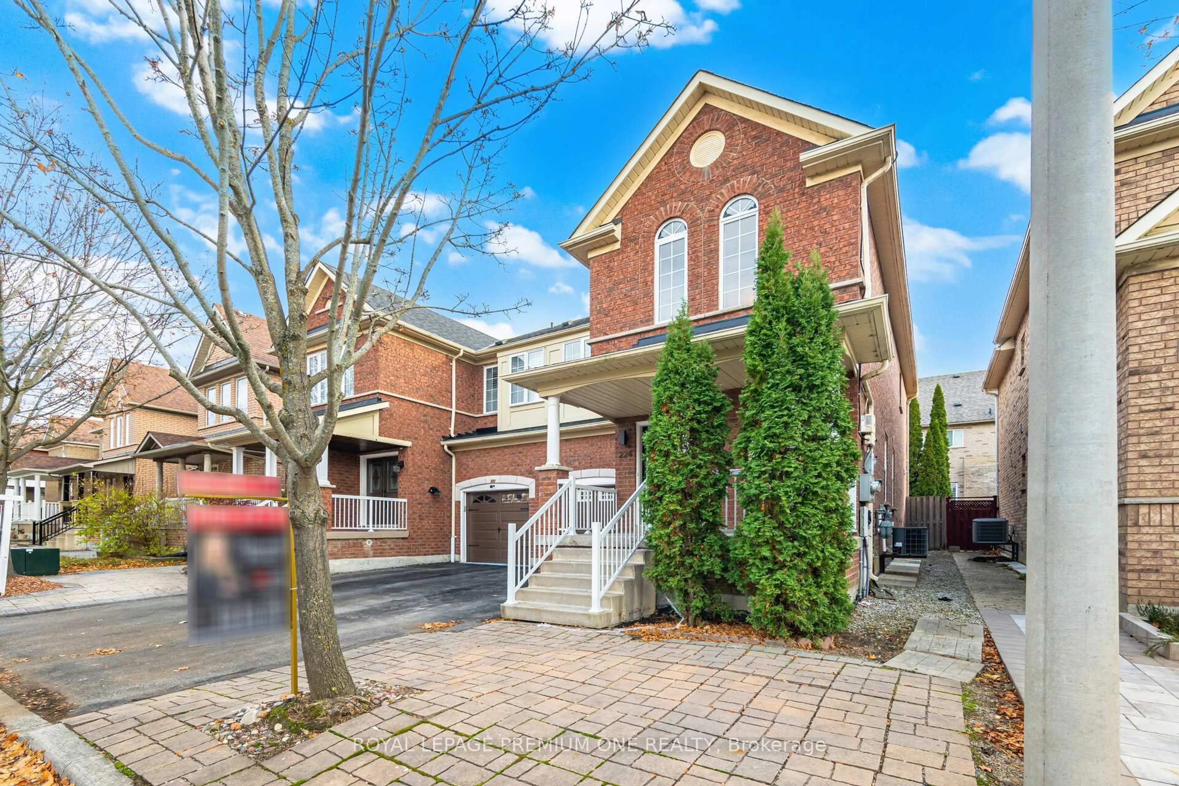 Home with brick exterior material, street for 224 Hollywood Hill Circ, Vaughan Ontario L4H 2P7