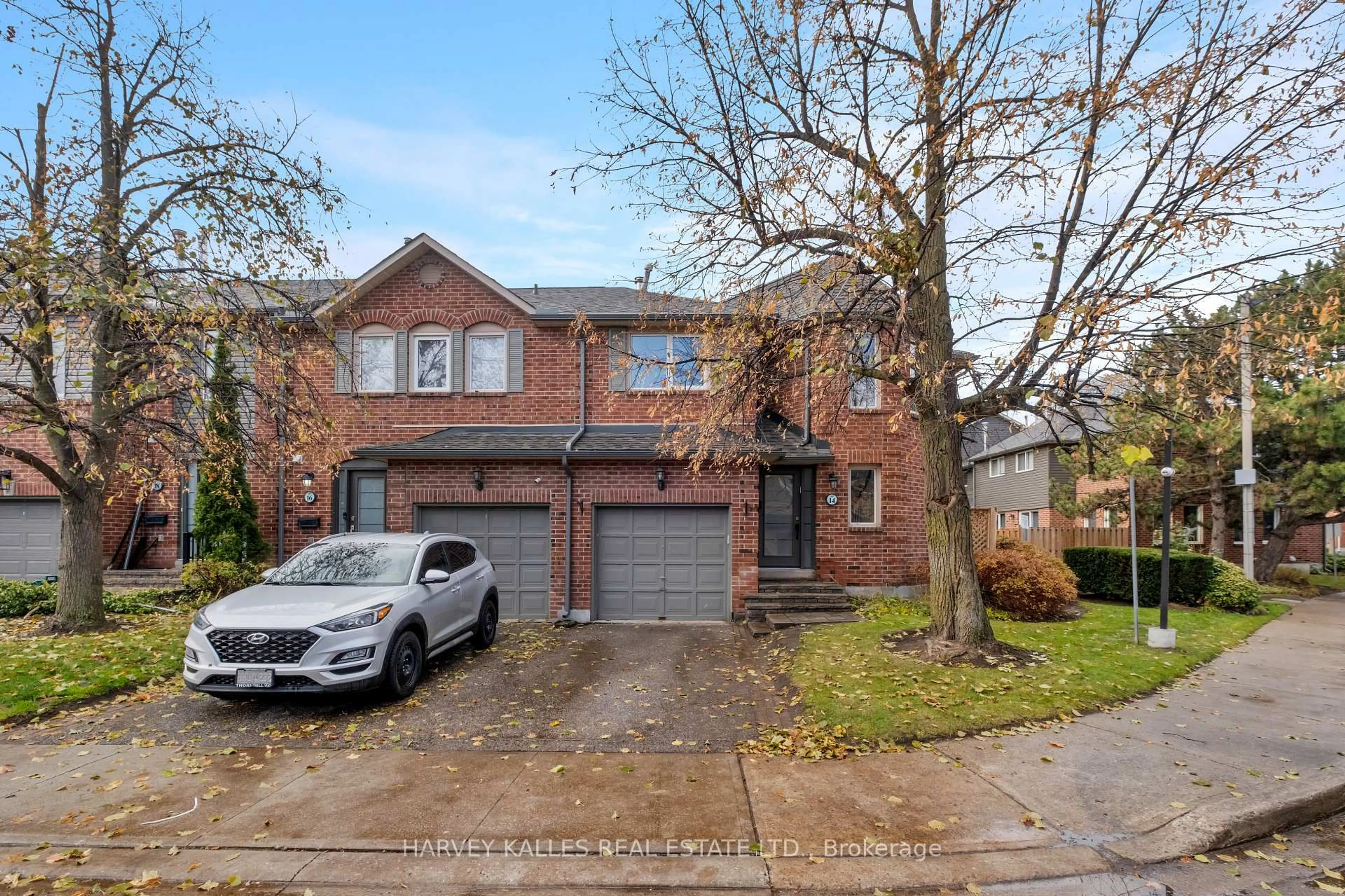 Home with brick exterior material, street for 14 Beaumont Pl, Vaughan Ontario L4J 4X2