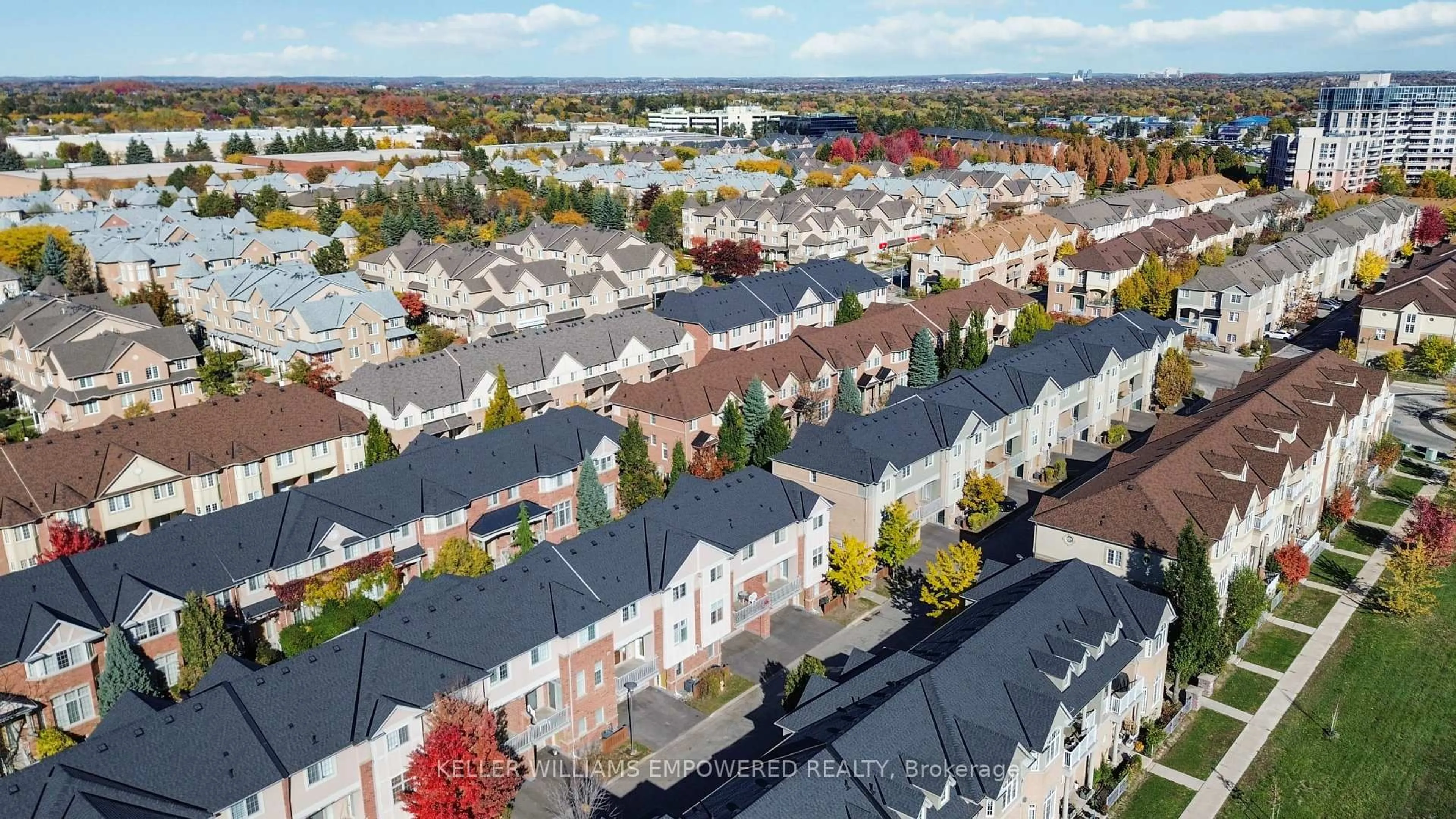 A pic from outside/outdoor area/front of a property/back of a property/a pic from drone, street for 109 Legends Way, Markham Ontario L3R 6A6