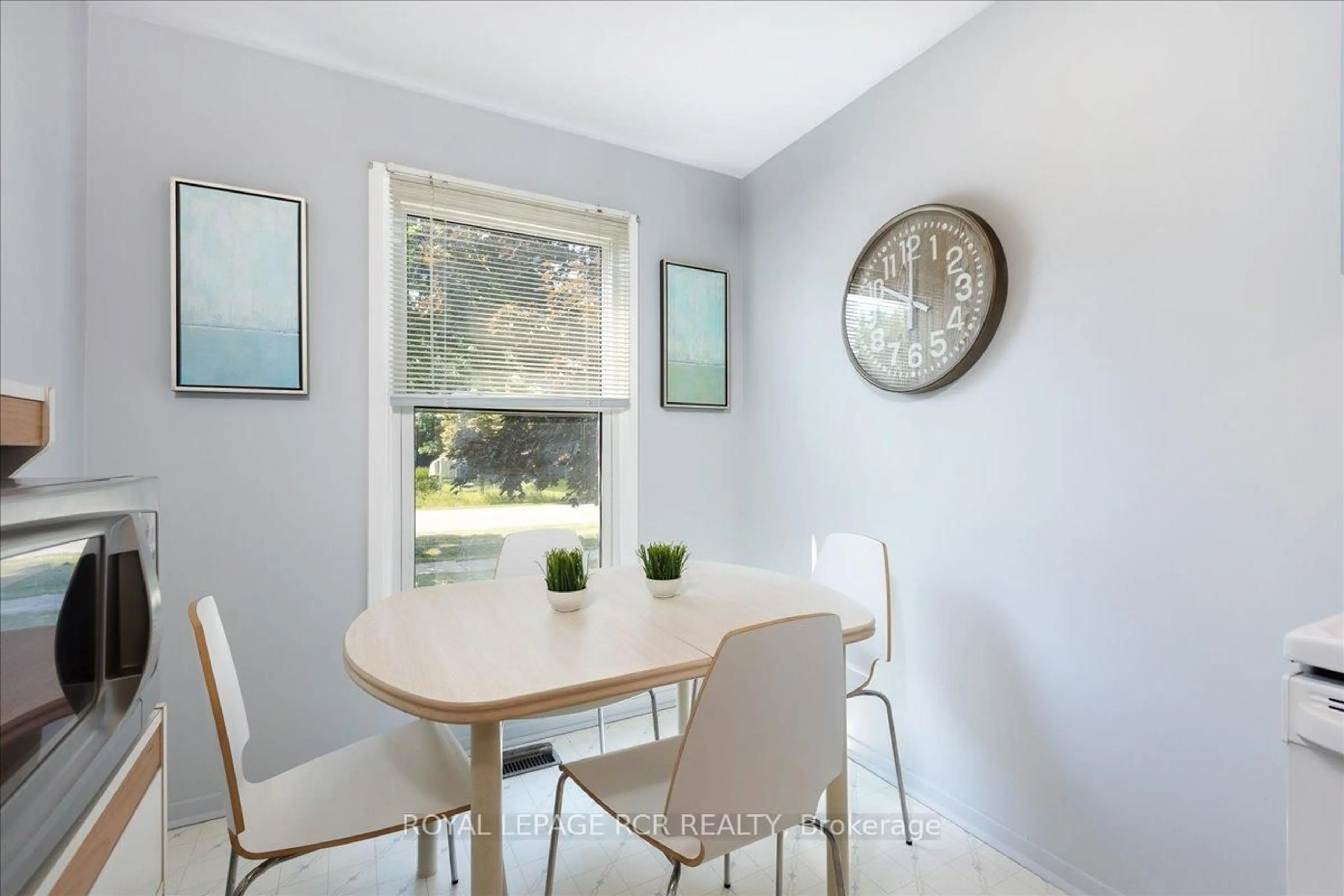 Dining room, unknown for 86 Princess St, East Gwillimbury Ontario L0G 1M0